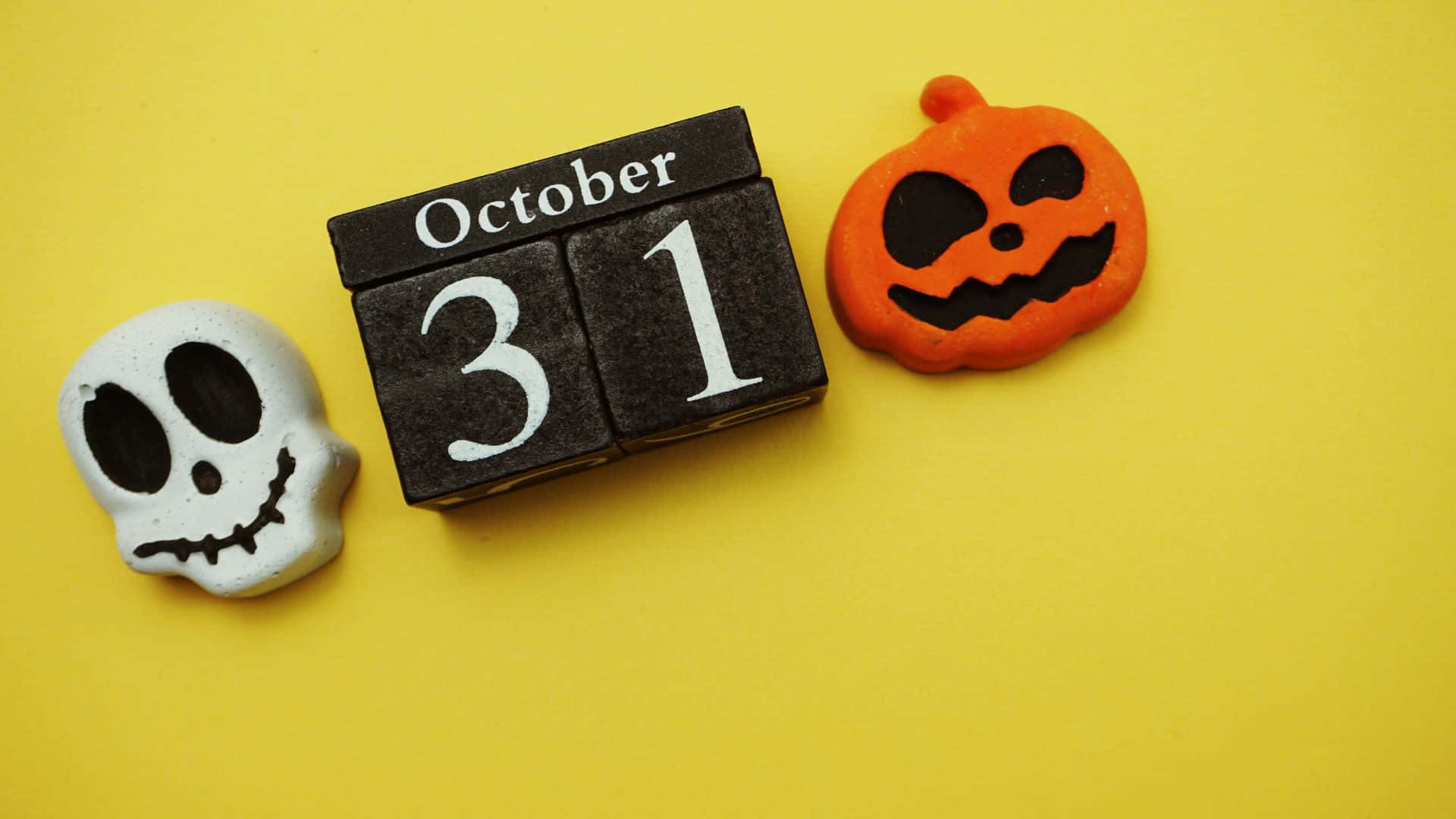 October 31st, black wooden calendar block, white skull, Full HD Desktop Wallpaper