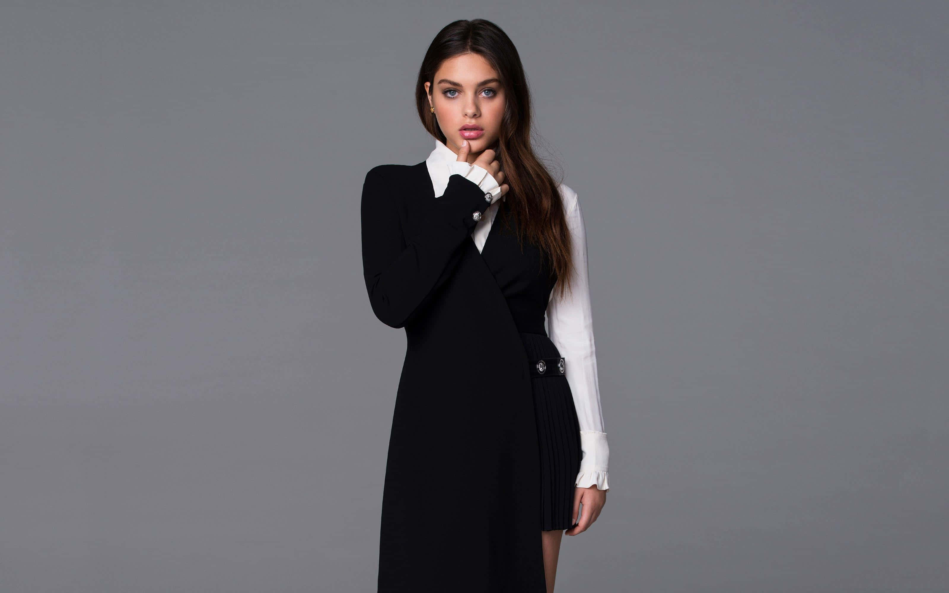 Odeya Rush, black dress, white blouse, 2K Desktop Wallpaper