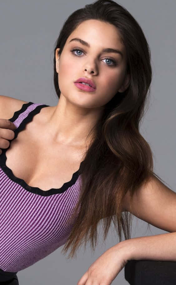 Odeya Rush, purple ribbed top, black scalloped trim, SD Phone Wallpaper
