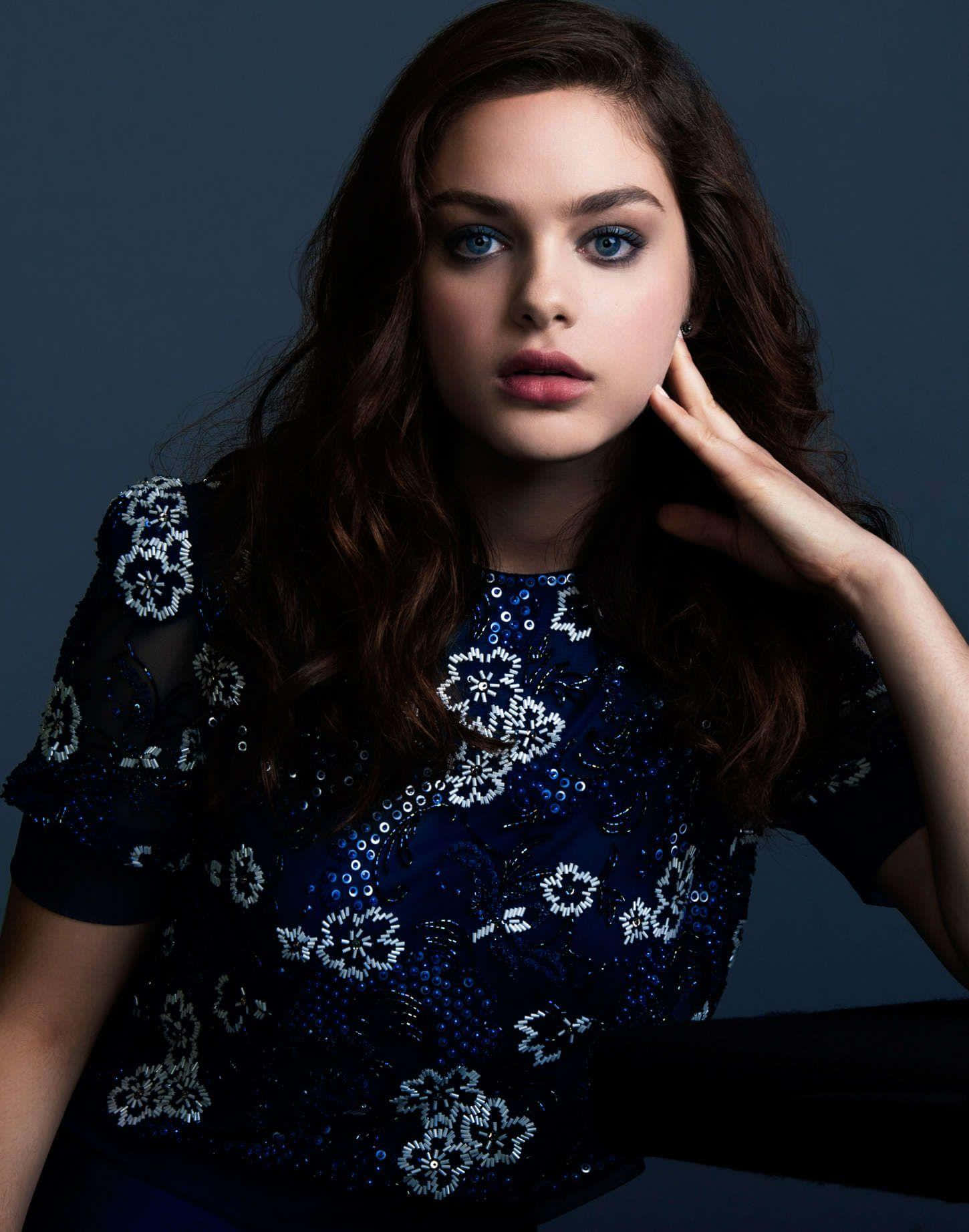 Odeya Rush, blue eyes, wavy brown hair, HD Phone Wallpaper