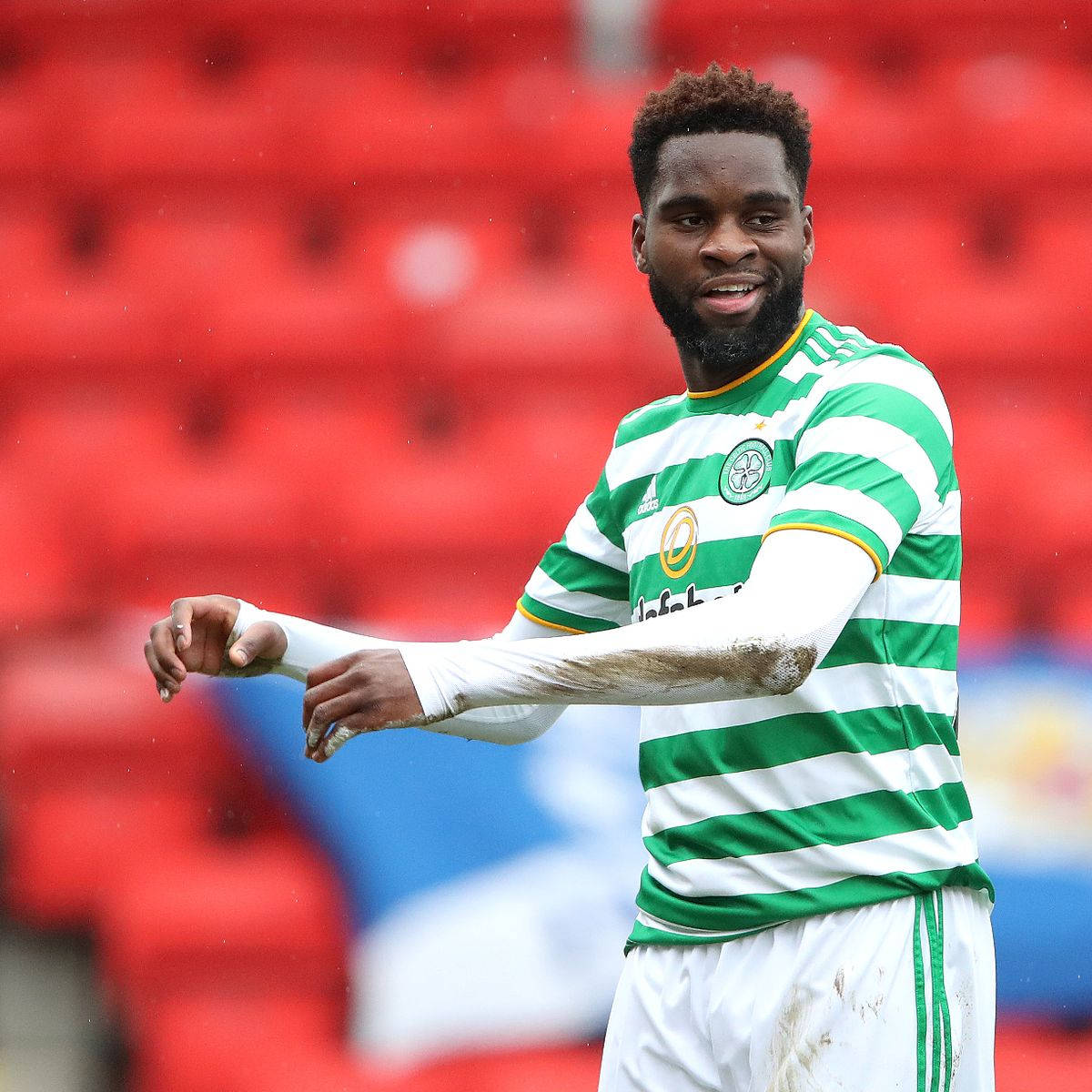 Odsonne Edouard, green and white striped jersey, pitch, SD Desktop Wallpaper