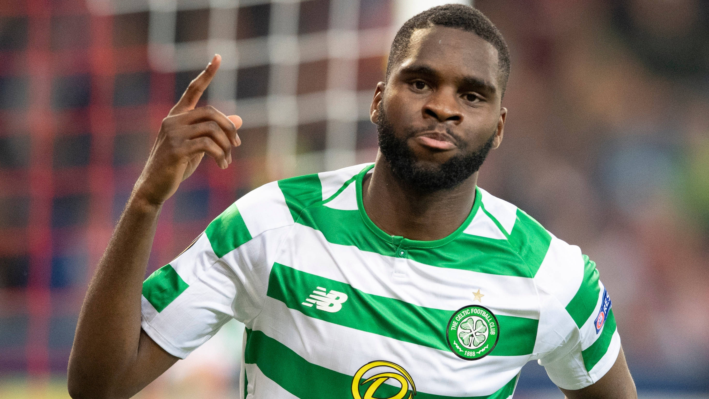 Odsonne Edouard, green and white striped jersey, soccer player, 2K Desktop Wallpaper