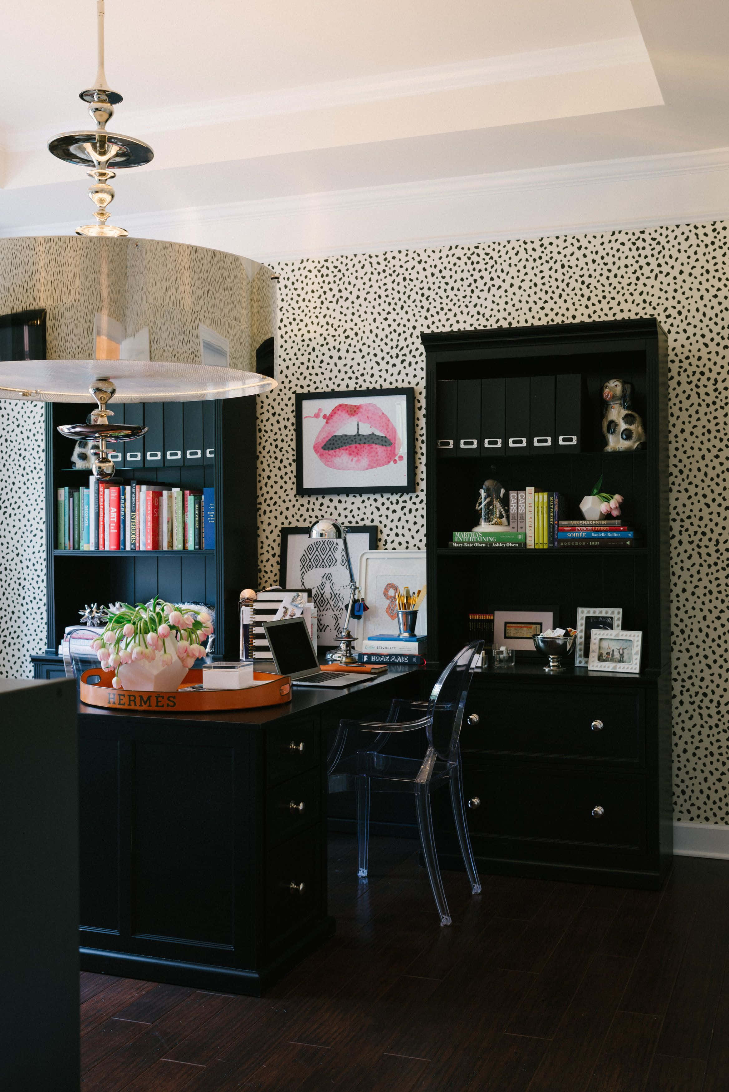 black and white office, chandelier, sleek desk, 2K Phone Wallpaper