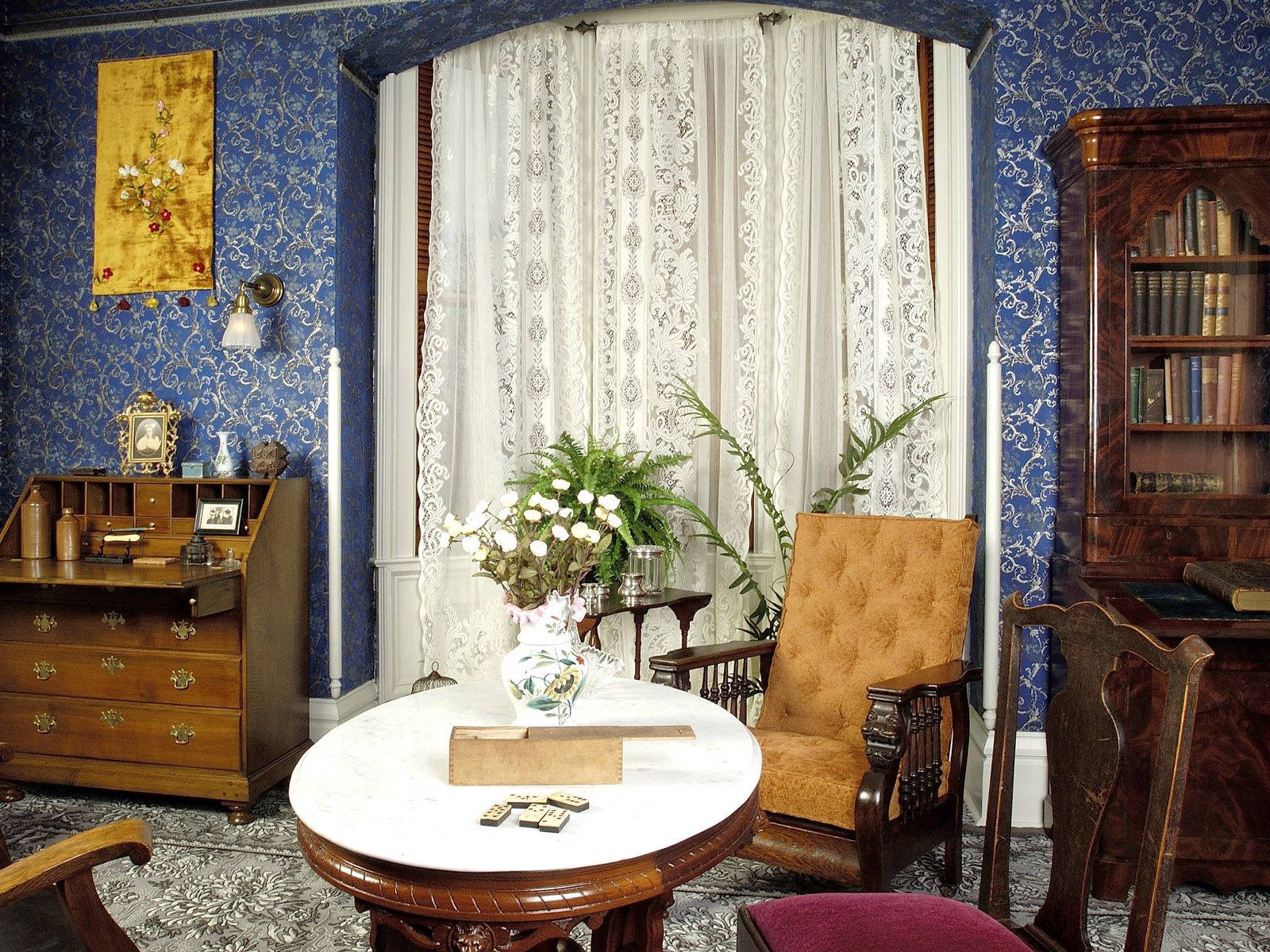 vintage parlor, blue floral wallpaper, wooden furniture, HD Desktop Wallpaper