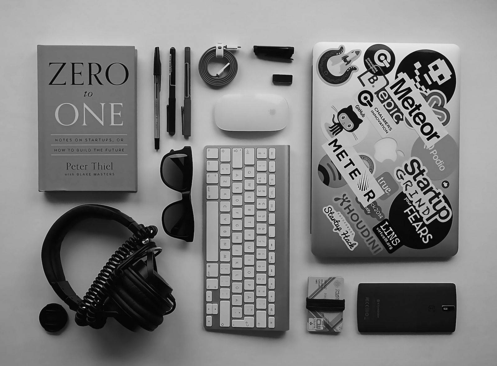 black and white office desk, monochrome flat lay, book keyboard, HD Desktop Wallpaper