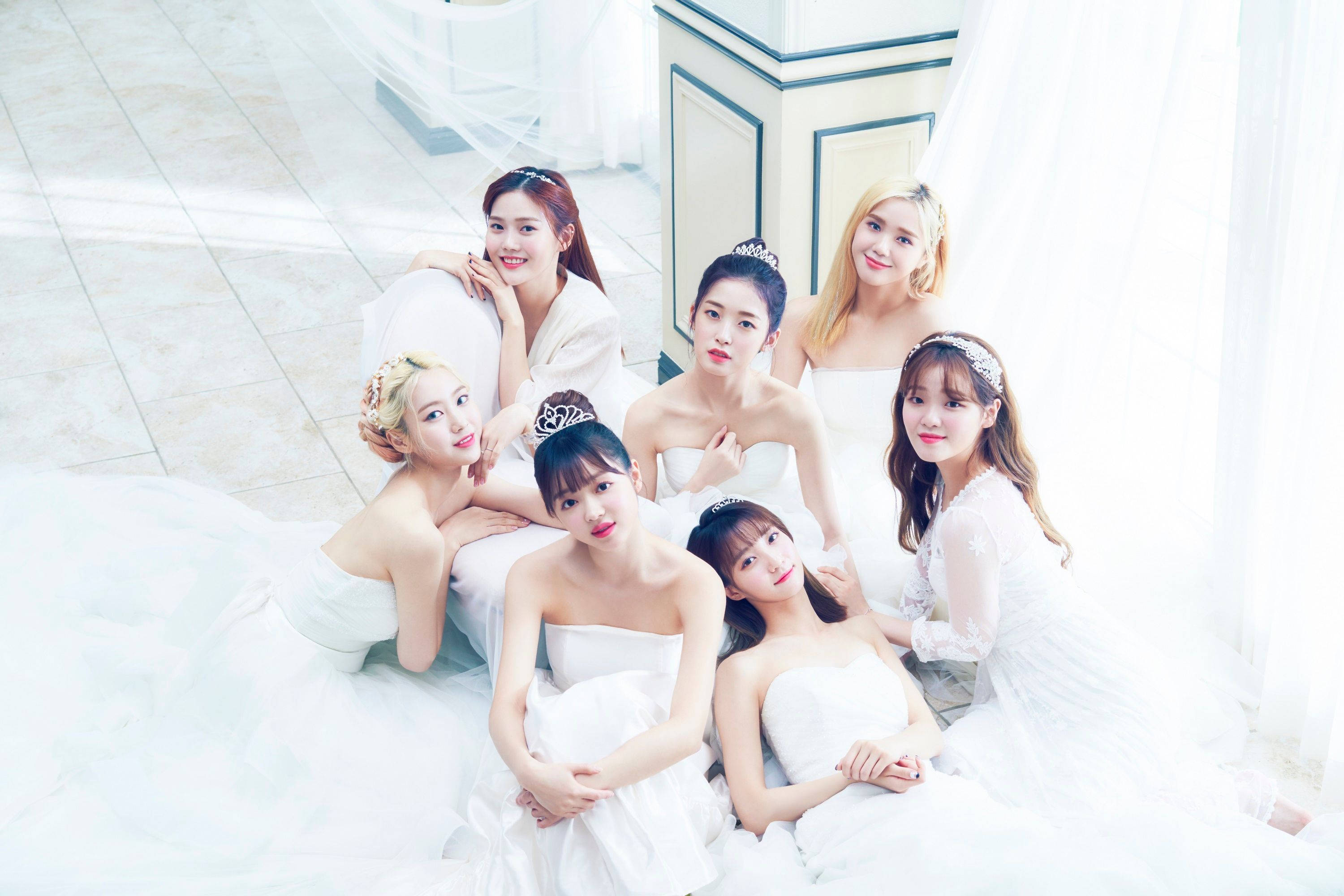 Oh My Girl, white gowns, tiaras, 2K Desktop Wallpaper