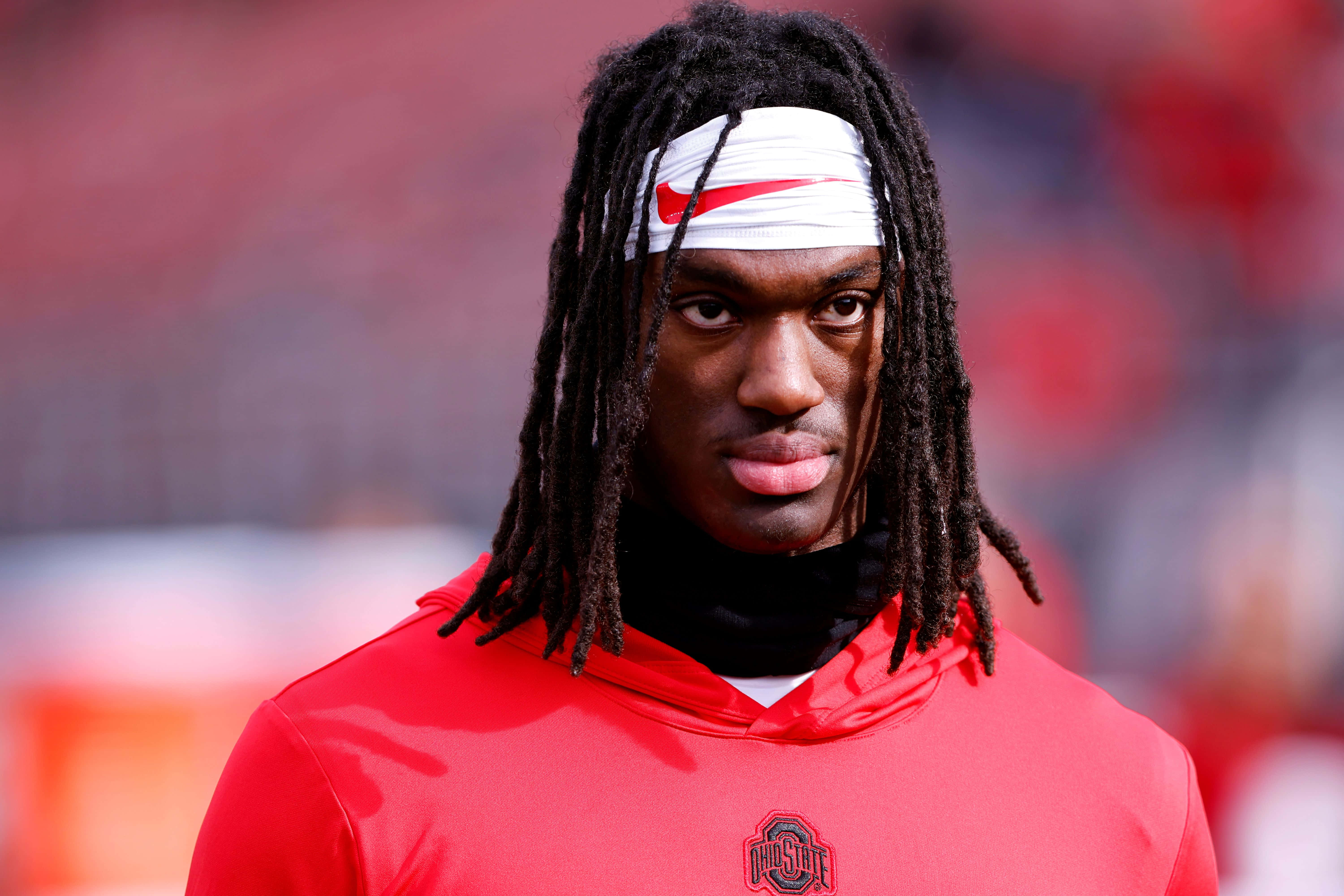 Ohio State football player, dreadlocks, white Nike headband, 5K Desktop Wallpaper