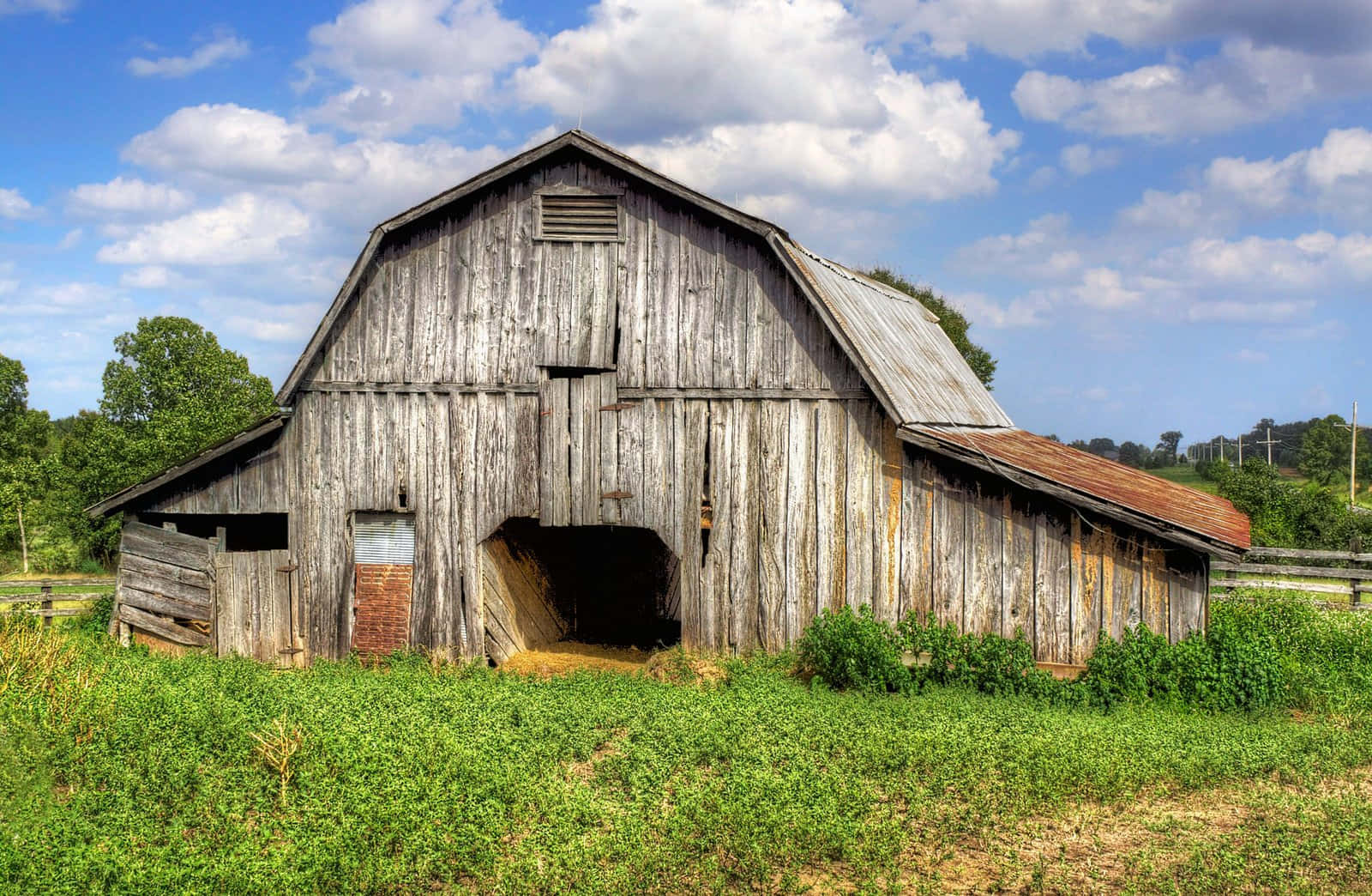 rustic old barn, weathered wooden barn, rusted roof, HD Desktop Wallpaper