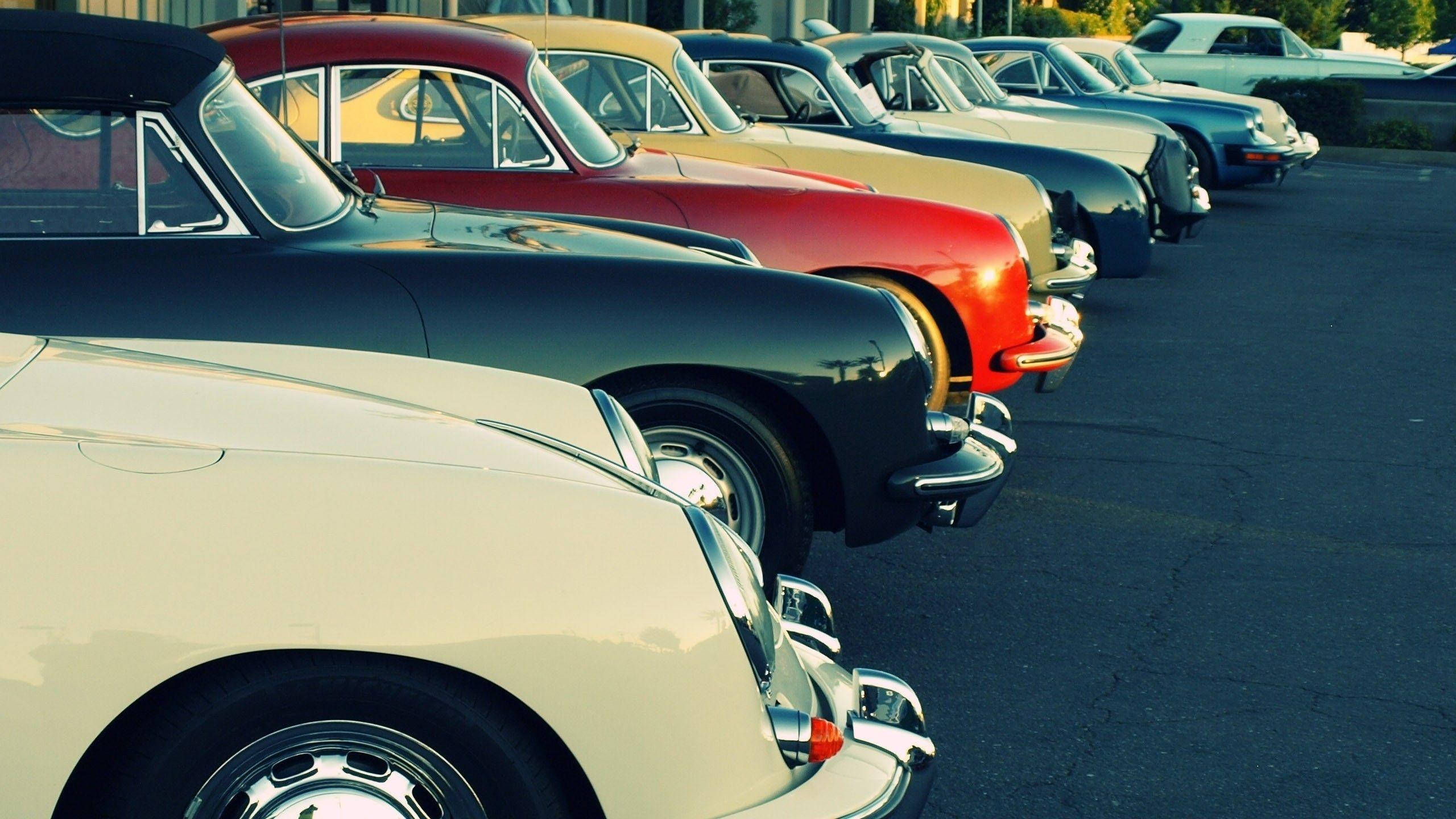 old car, vintage classic cars, parking lot, 2K Desktop Wallpaper