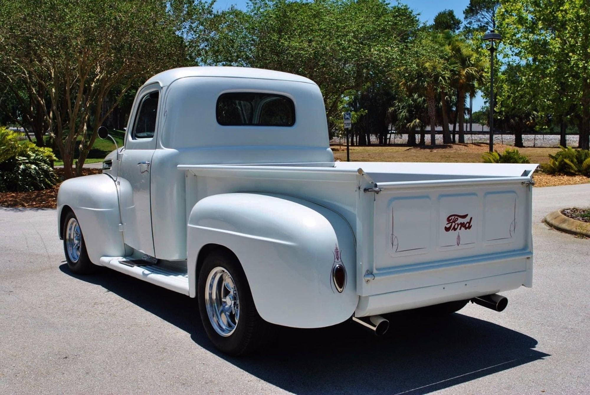 white old ford truck, vintage Ford pickup truck, pristine white, Full HD Desktop Wallpaper