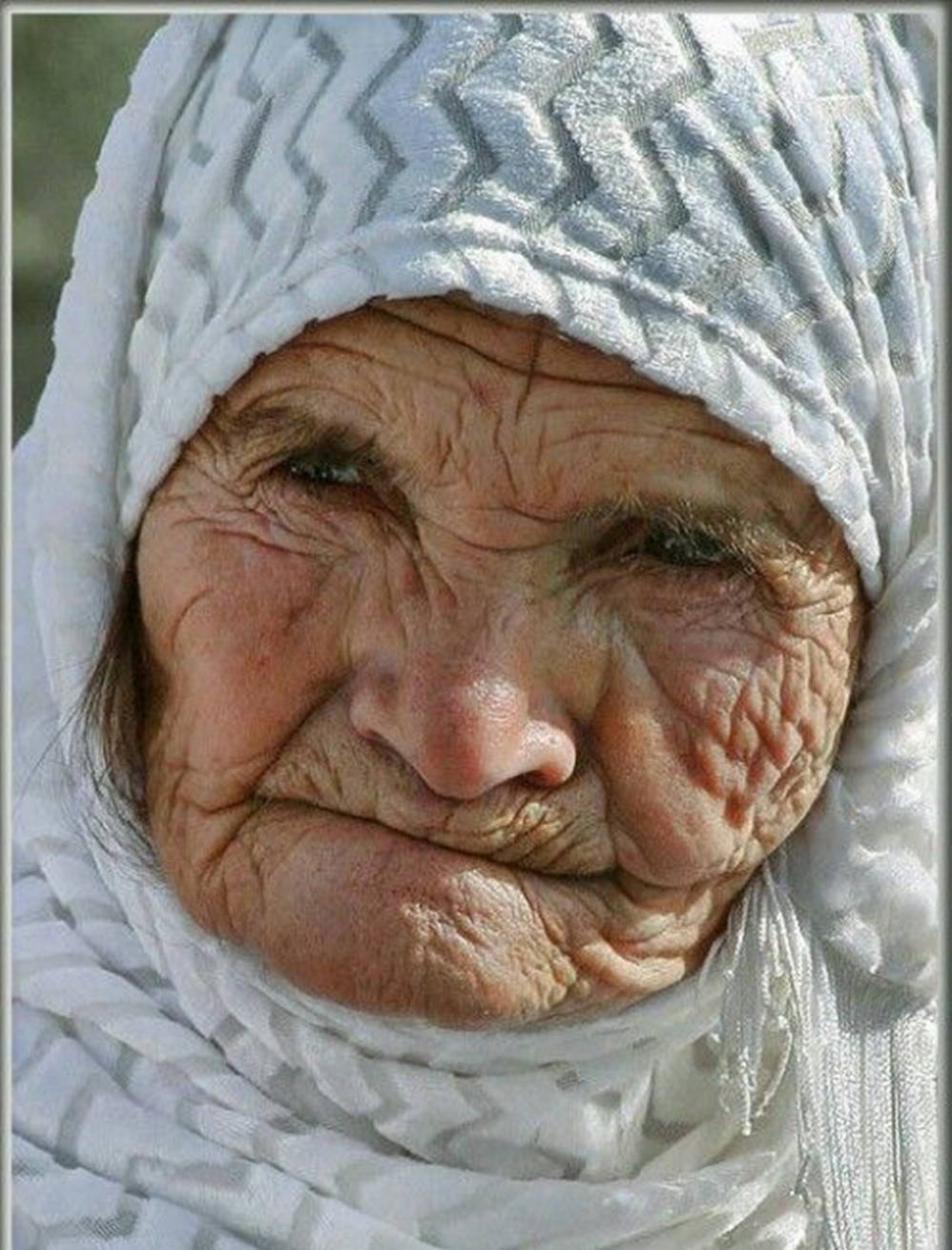 Old Woman, white patterned headscarf, deep wrinkled skin, HD Phone Wallpaper