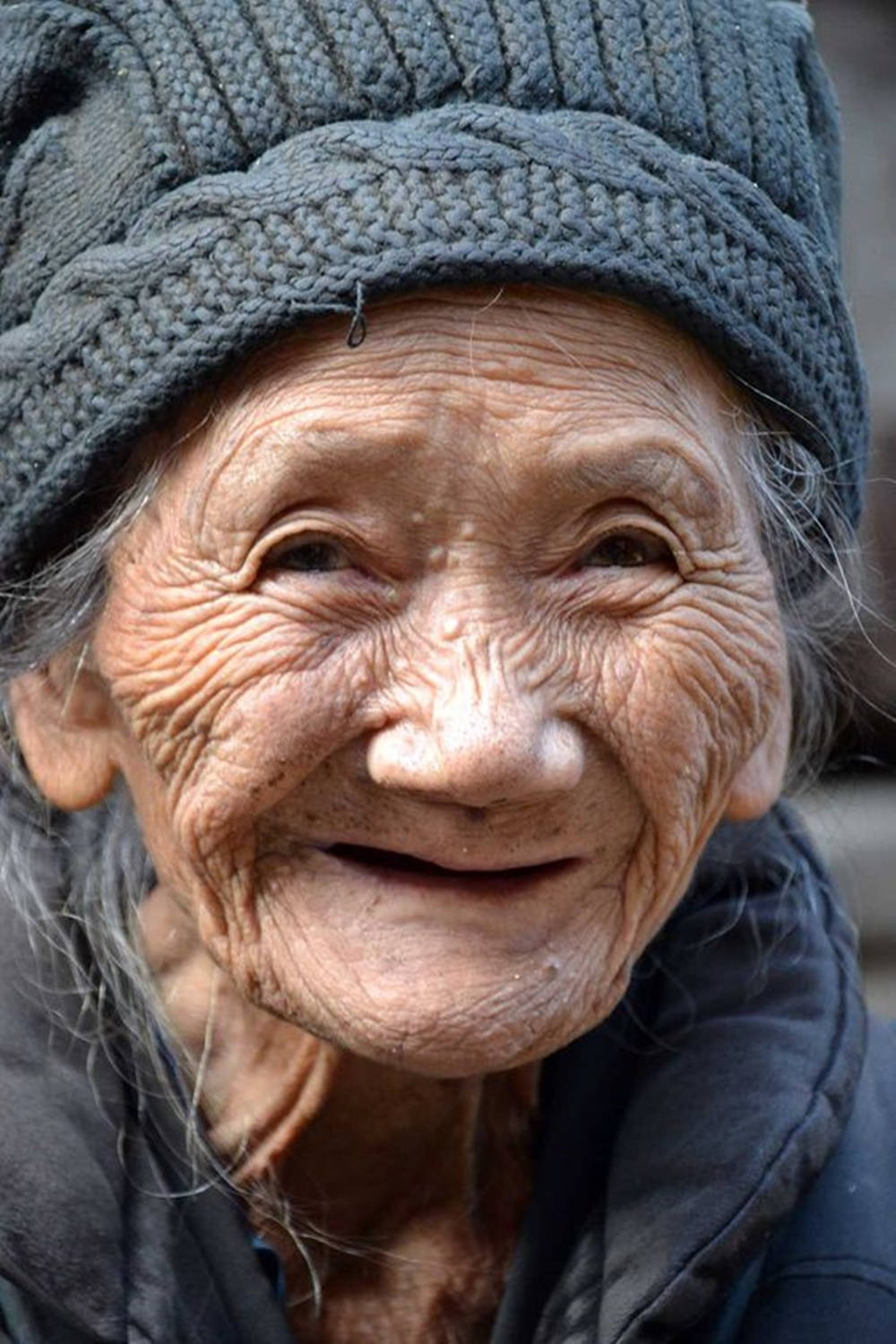 elderly woman, Asian, deep wrinkled skin, HD Phone Wallpaper