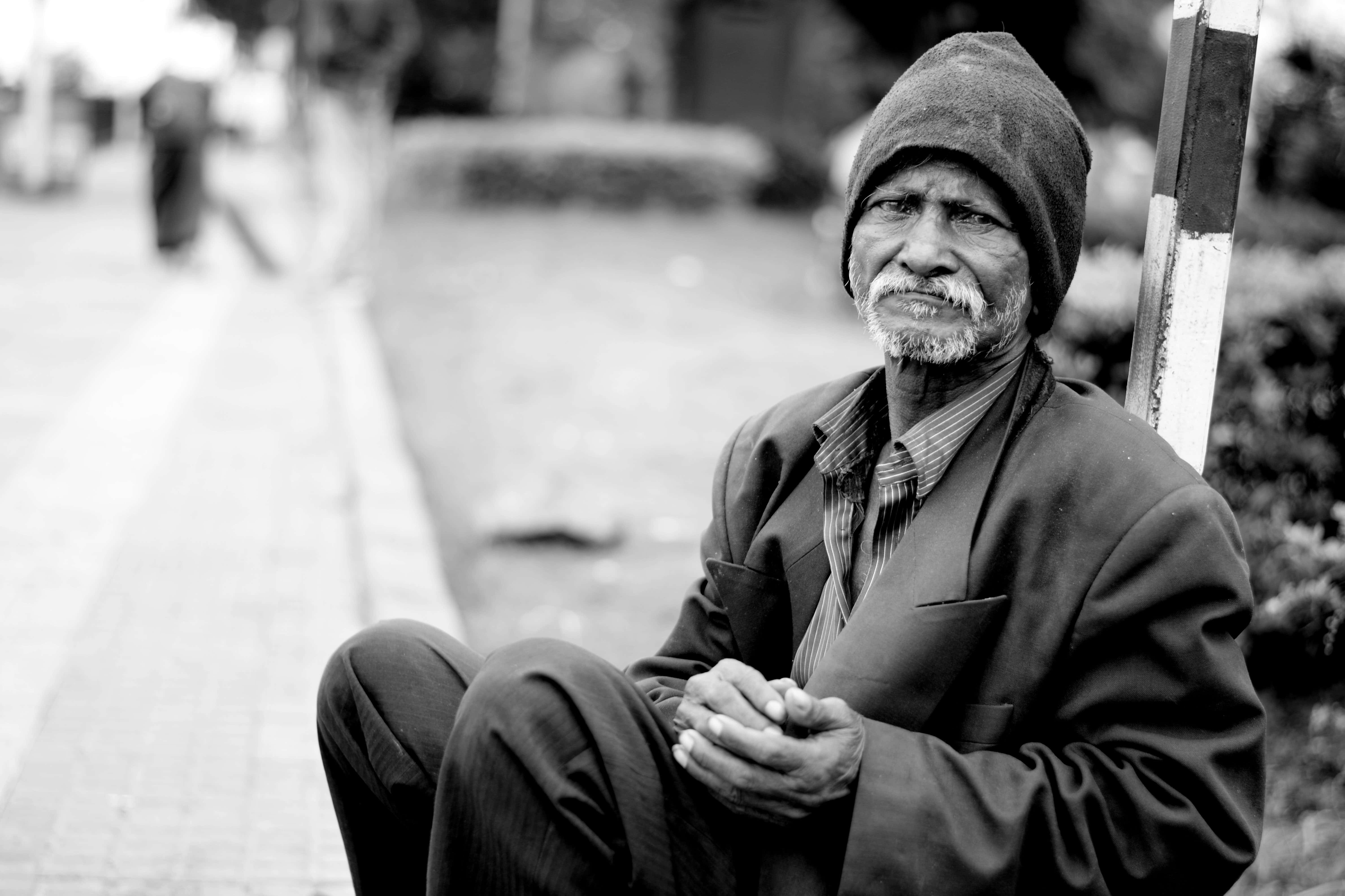 poor old man, white beard, sidewalk, 5K Desktop Wallpaper