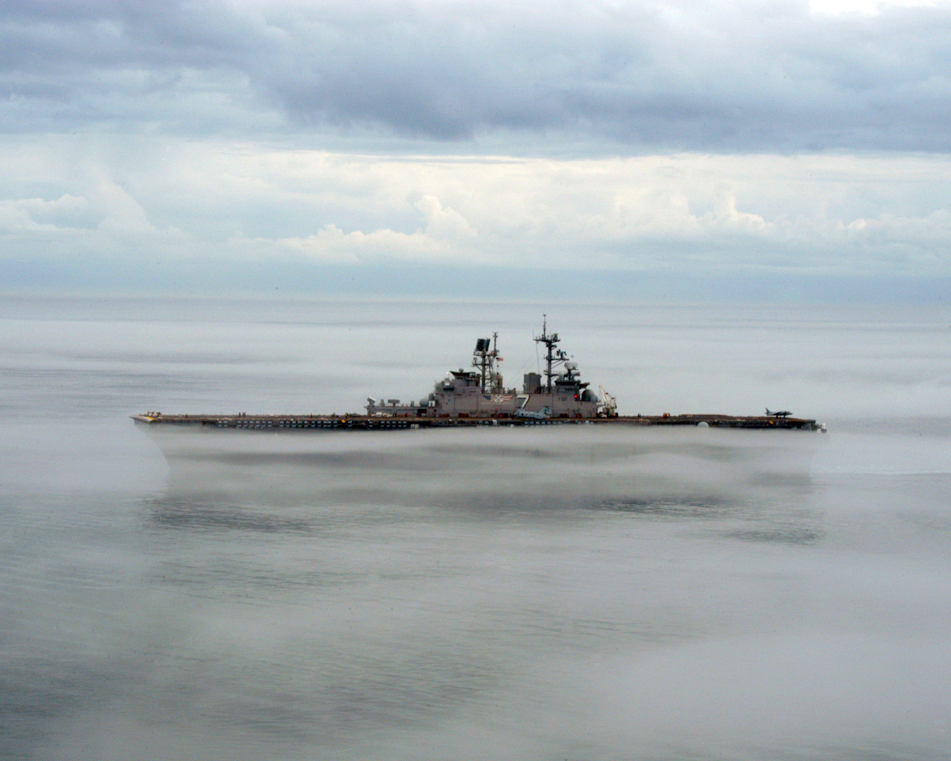 U S Navy, assault ship, sea, 2K Desktop Wallpaper