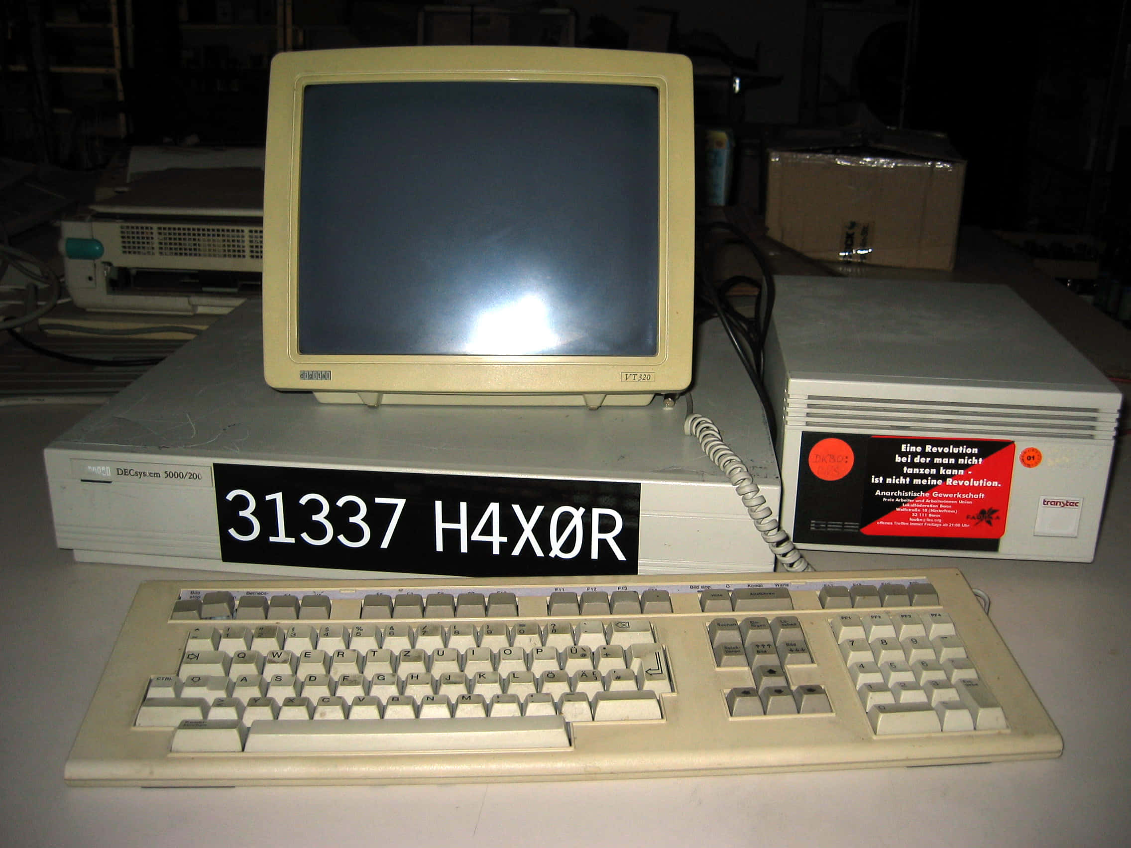 beige computer, CRT monitor, keyboard, Full HD Desktop Wallpaper