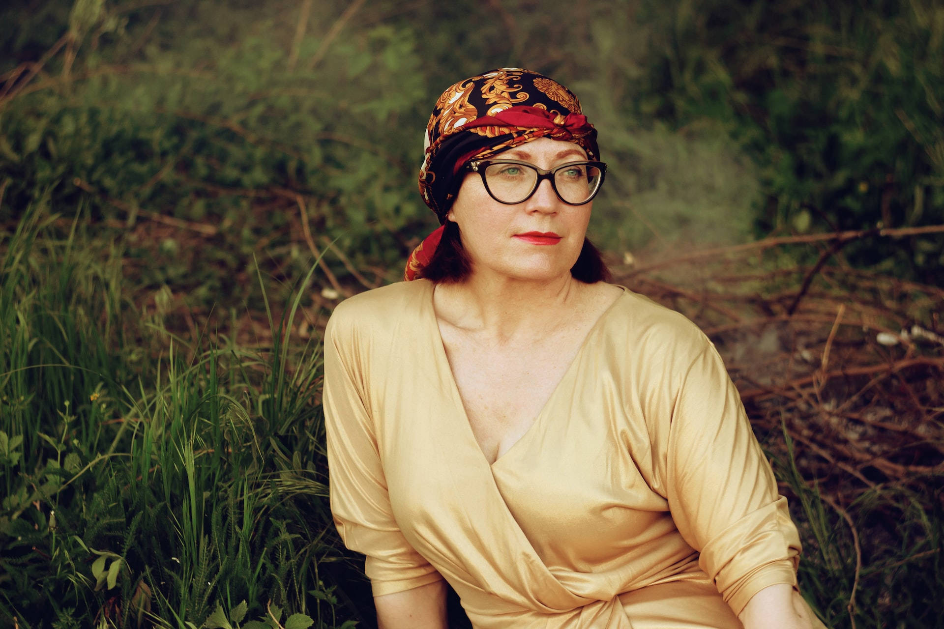 older woman, bandanna, glasses, Full HD Desktop Wallpaper