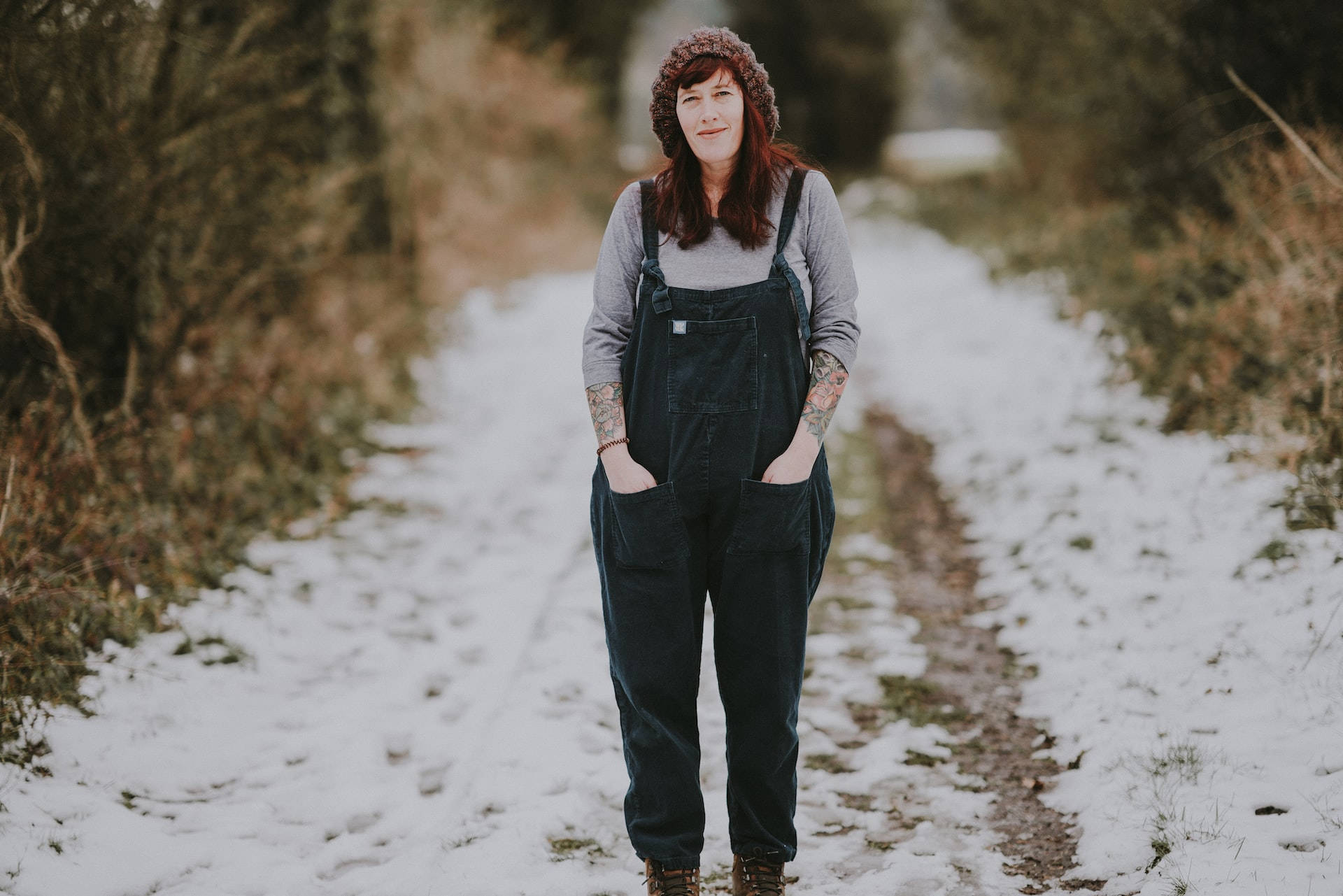 older woman, denim overalls, knit hat, Full HD Desktop Wallpaper