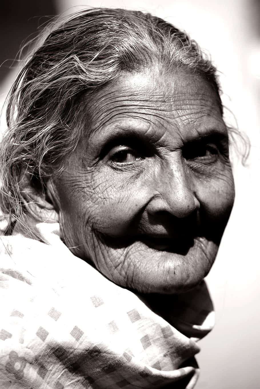 Old Lady Monochromatic Image, black and white portrait, elderly woman, HD Phone Wallpaper