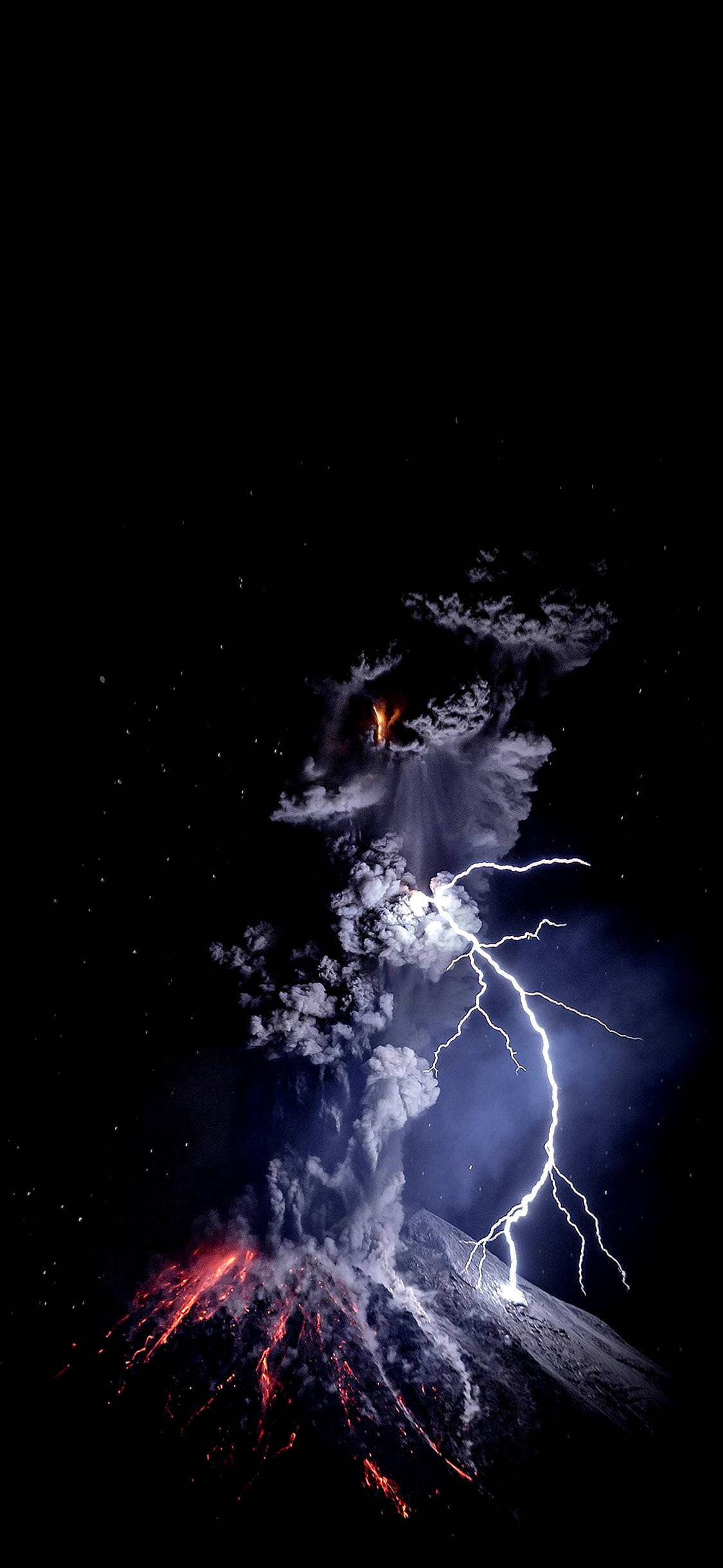 Volcanic Eruption, Oled iPhone, night, Full HD Phone Wallpaper