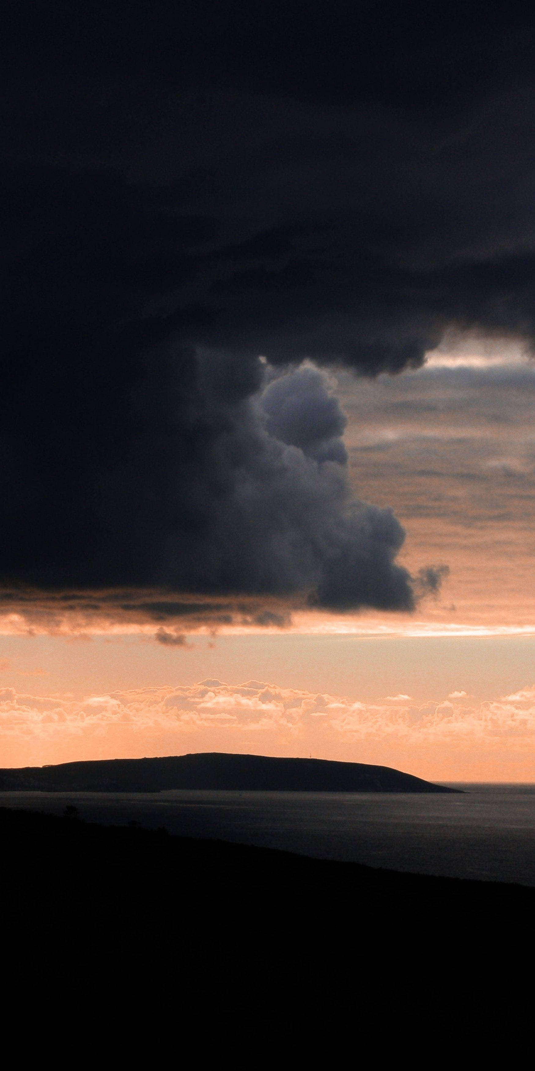 Cloudy Plain Oled iPhone, sunset, storm clouds, 2K Phone Wallpaper