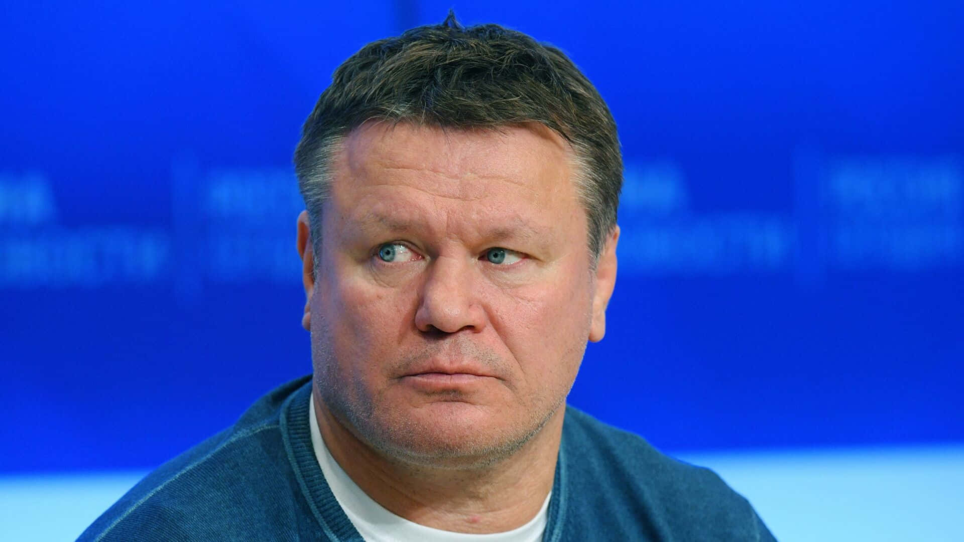 Oleg Taktarov, intense blue eyes, short brown hair, Full HD Desktop Wallpaper