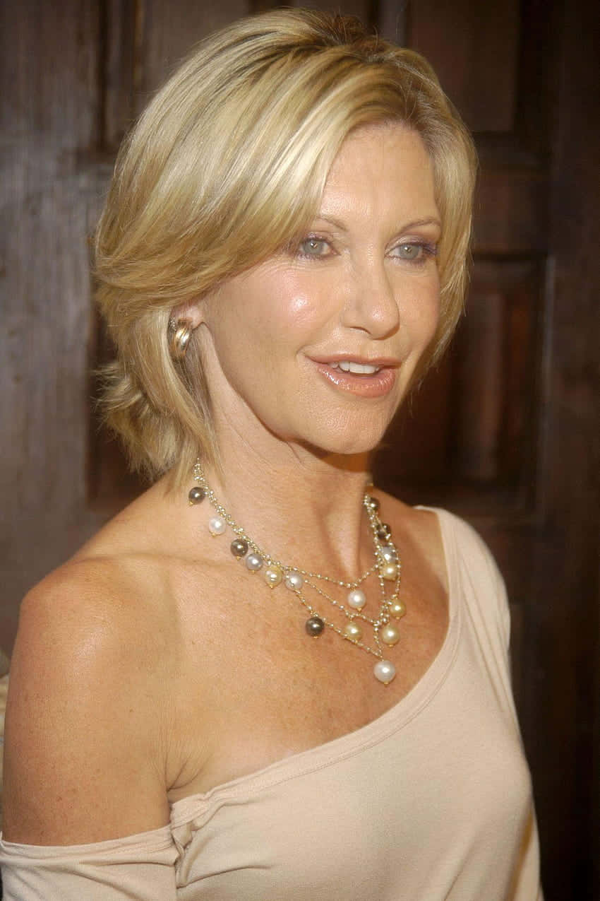 Olivia Newton John, blonde hair, pearl necklace, SD Phone Wallpaper