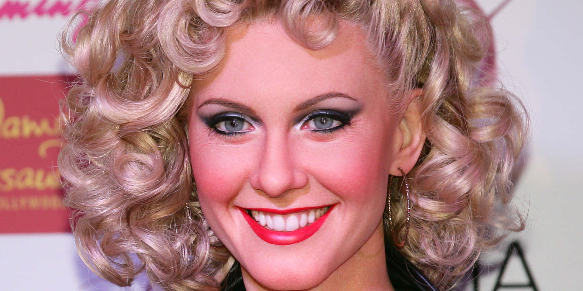 Olivia Newton John, short curly hair, blonde curls, Full HD Desktop Wallpaper
