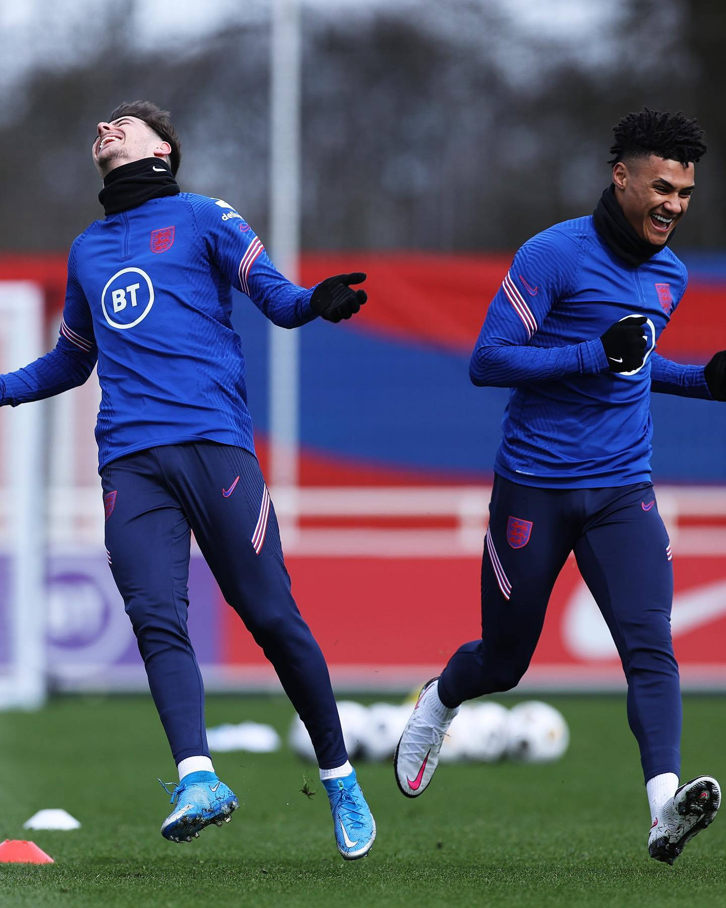 Ollie Watkins, training pitch, overcast skies, HD Phone Wallpaper