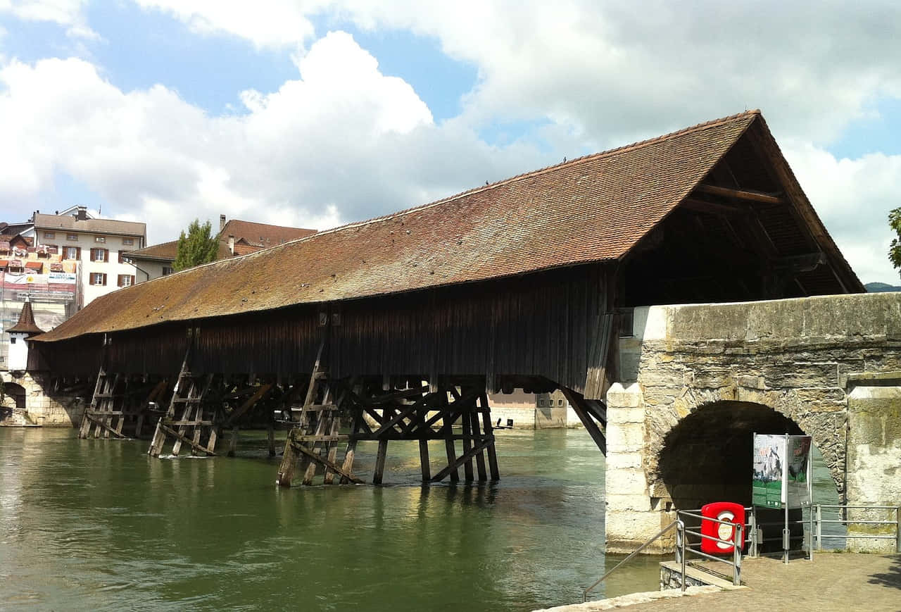 Olten, wooden covered bridge, brown tiled roof, HD Desktop Wallpaper