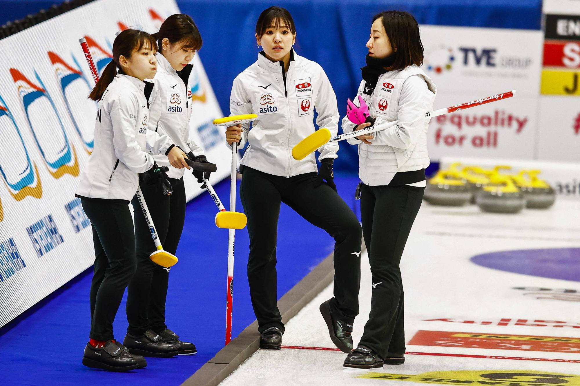 female curling team, white uniforms, ice rink, Full HD Desktop Wallpaper