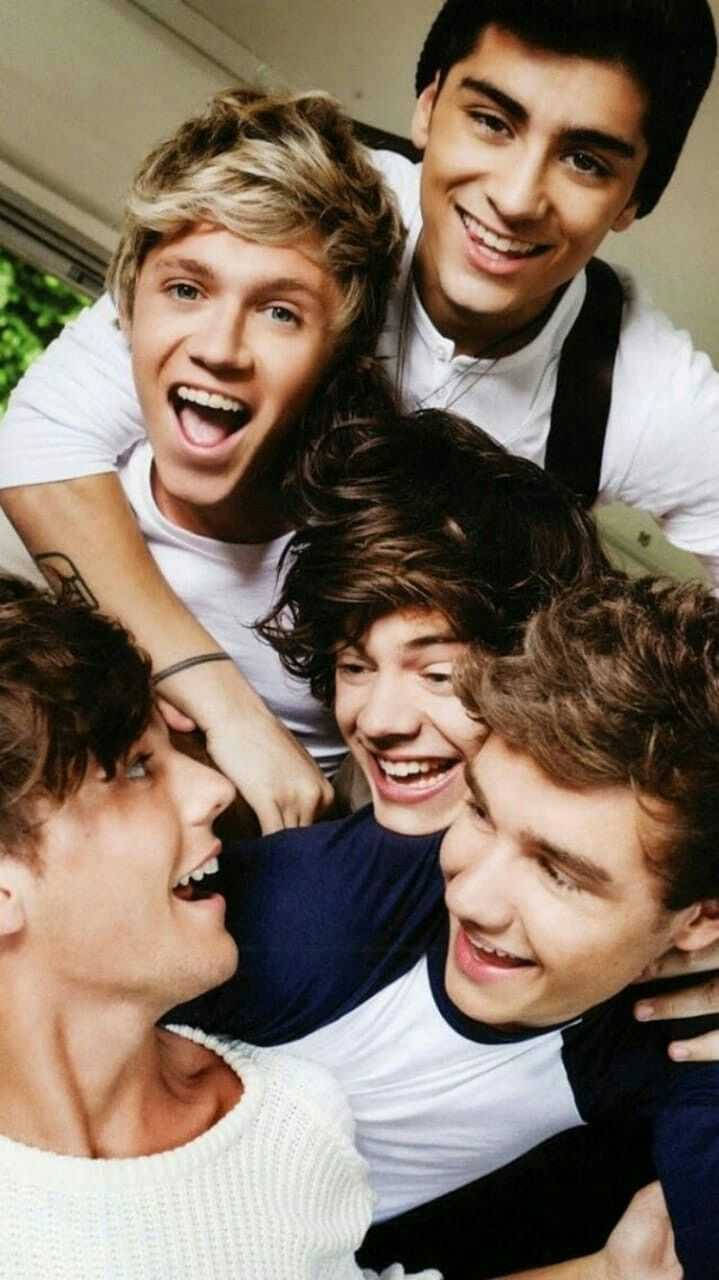 One Direction Aesthetic, five young men, casual clothes, HD Phone Wallpaper