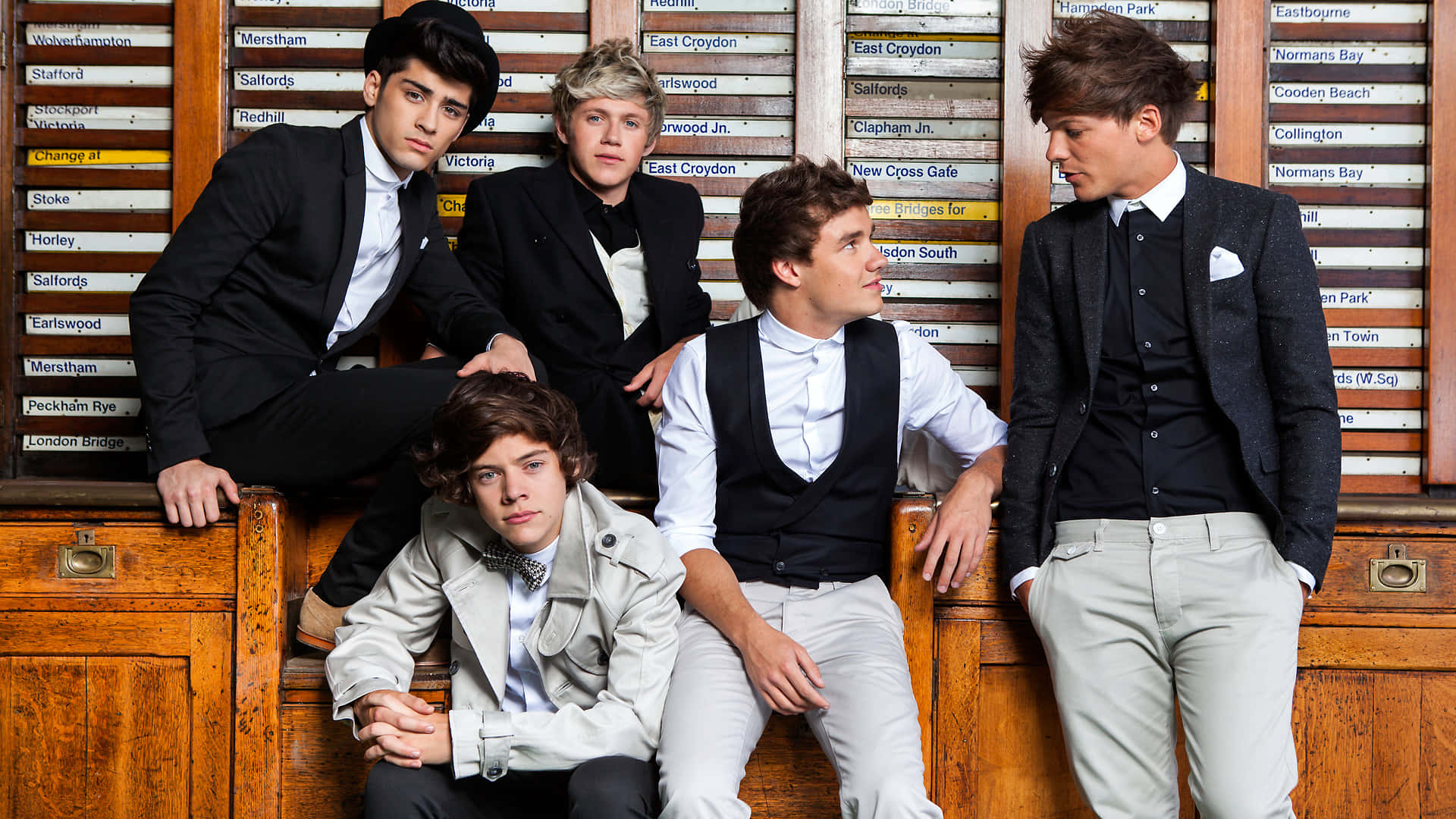 One Direction, vintage wooden bench, old railway station signs, Full HD Desktop Wallpaper