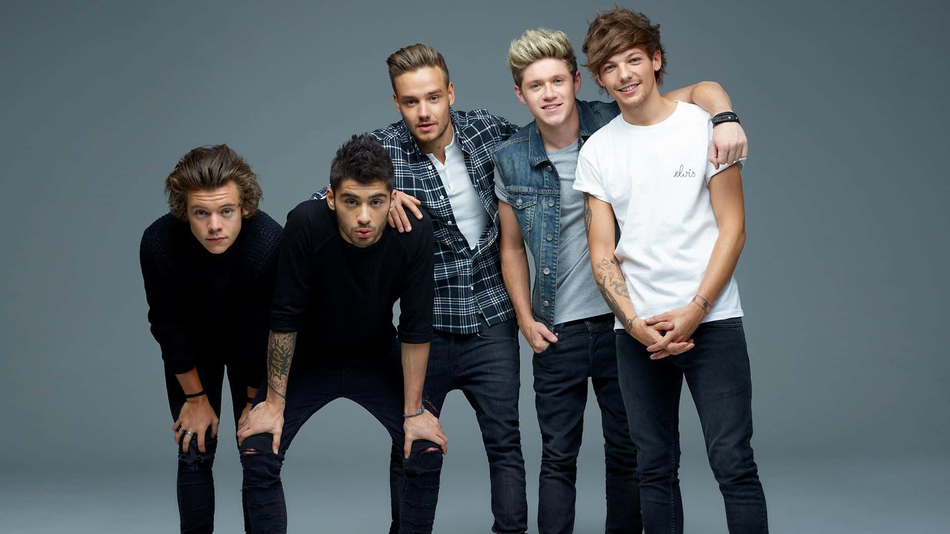 One Direction, laptop, gray studio background, Full HD Desktop Wallpaper