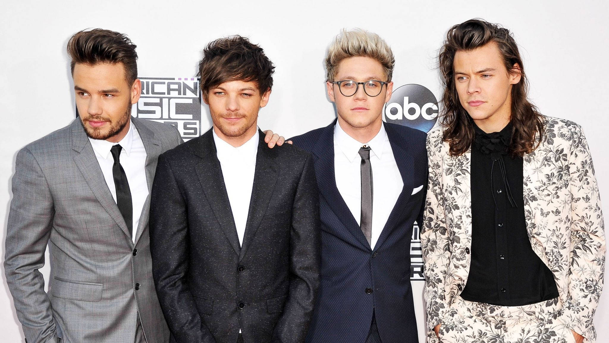 One Direction, red carpet, formal suits, Full HD Desktop Wallpaper