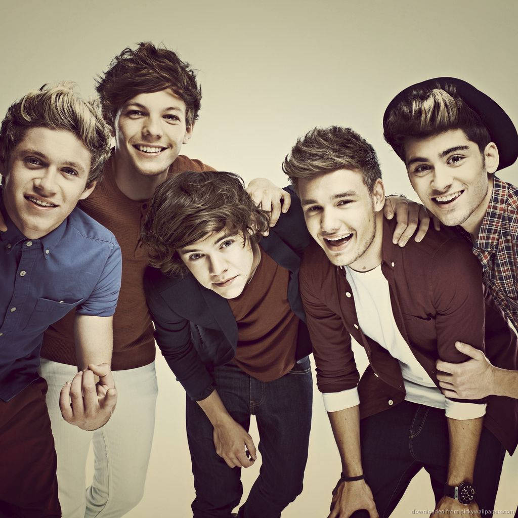 One Direction, sepia portrait, five smiling young men, SD Desktop Wallpaper