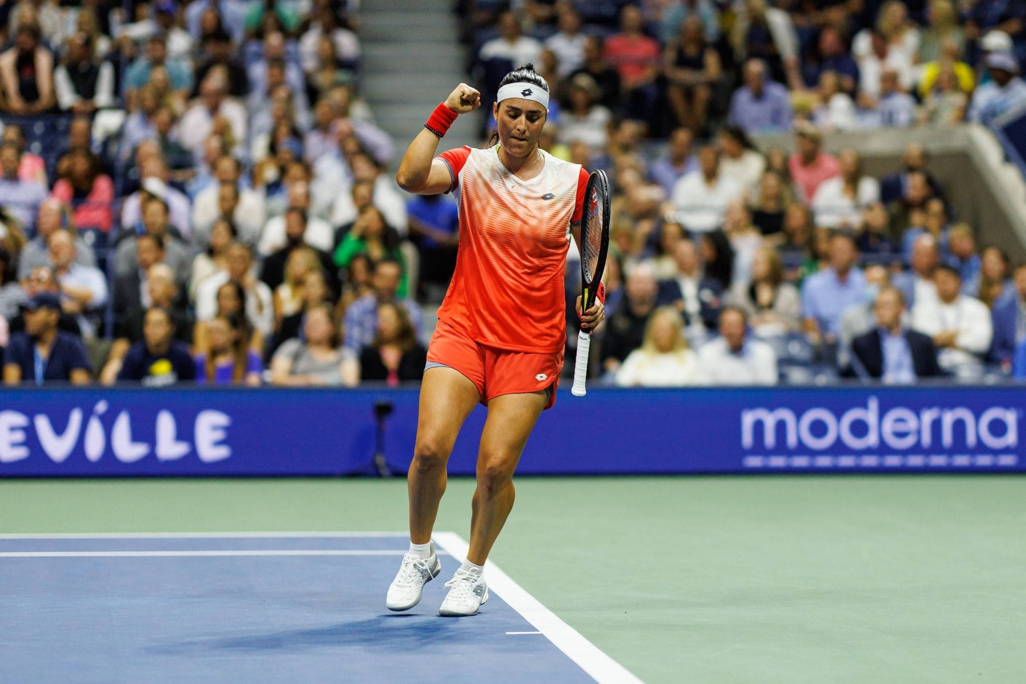 Ons Jabeur, vibrant orange outfit, blue hard court, Full HD Desktop Wallpaper