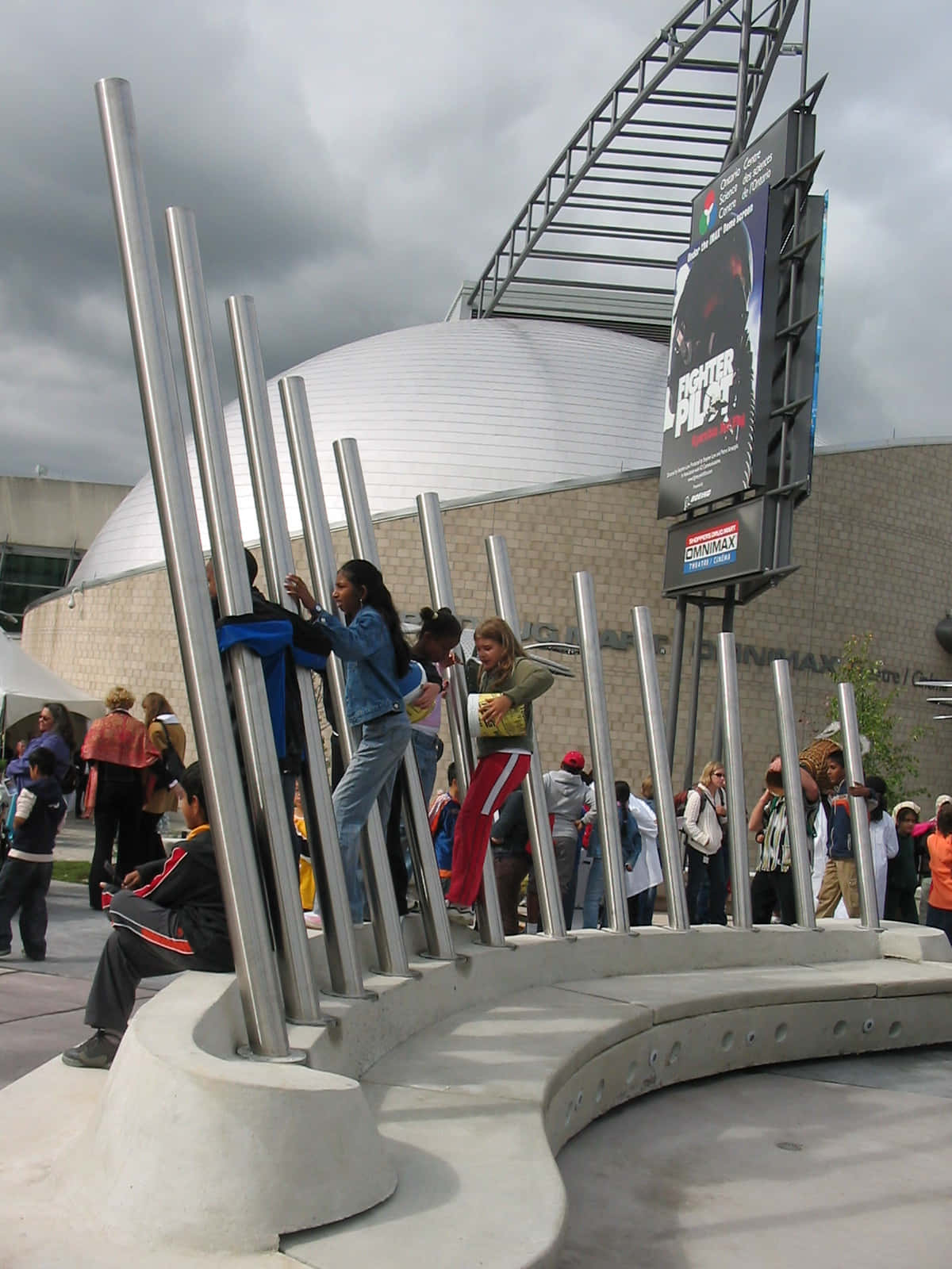 Ontario Science Centre, interactive exhibit, modern metallic sculpture, HD Phone Wallpaper