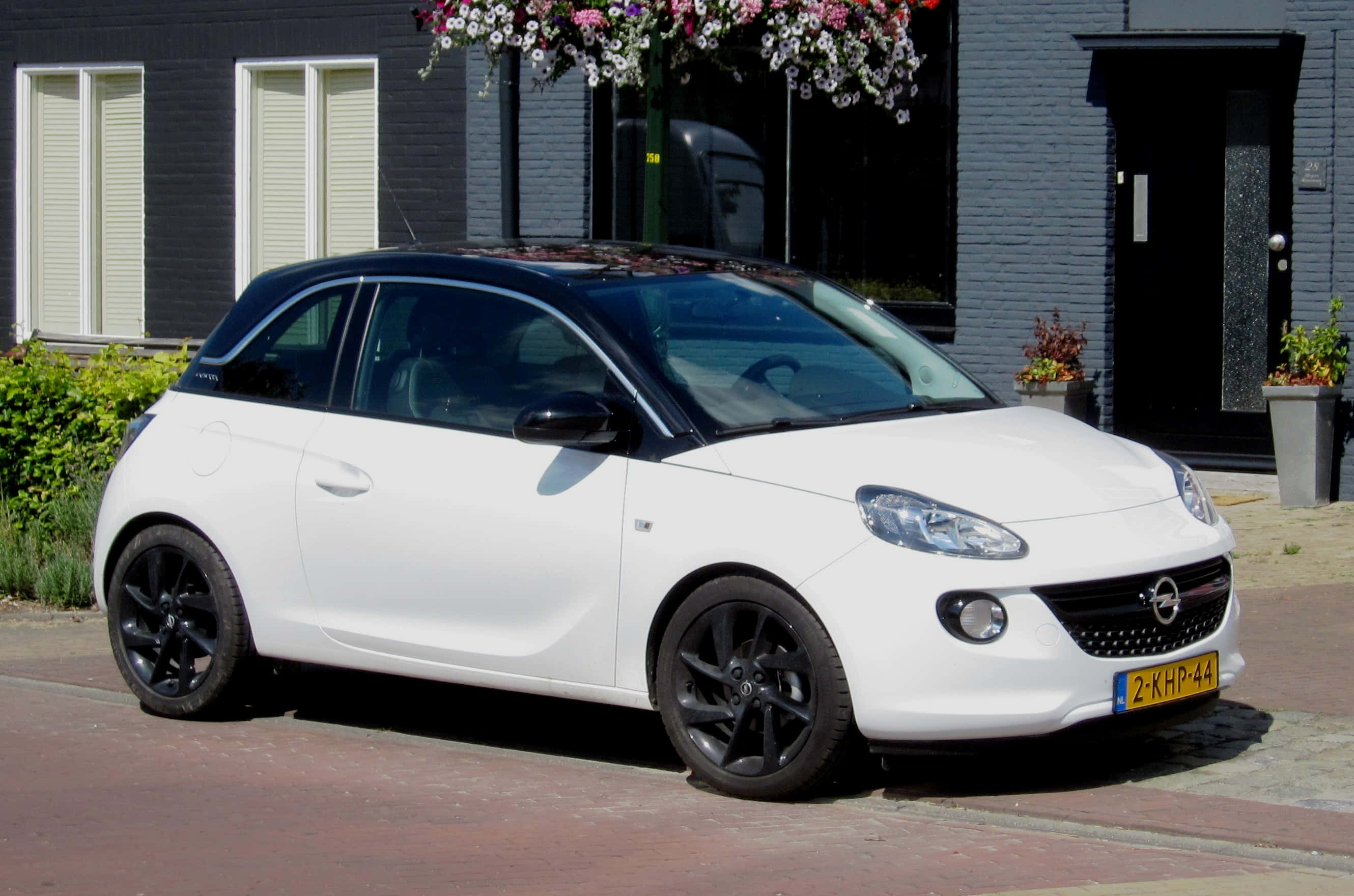 Opel Adam, white, black accents, 2K Desktop Wallpaper