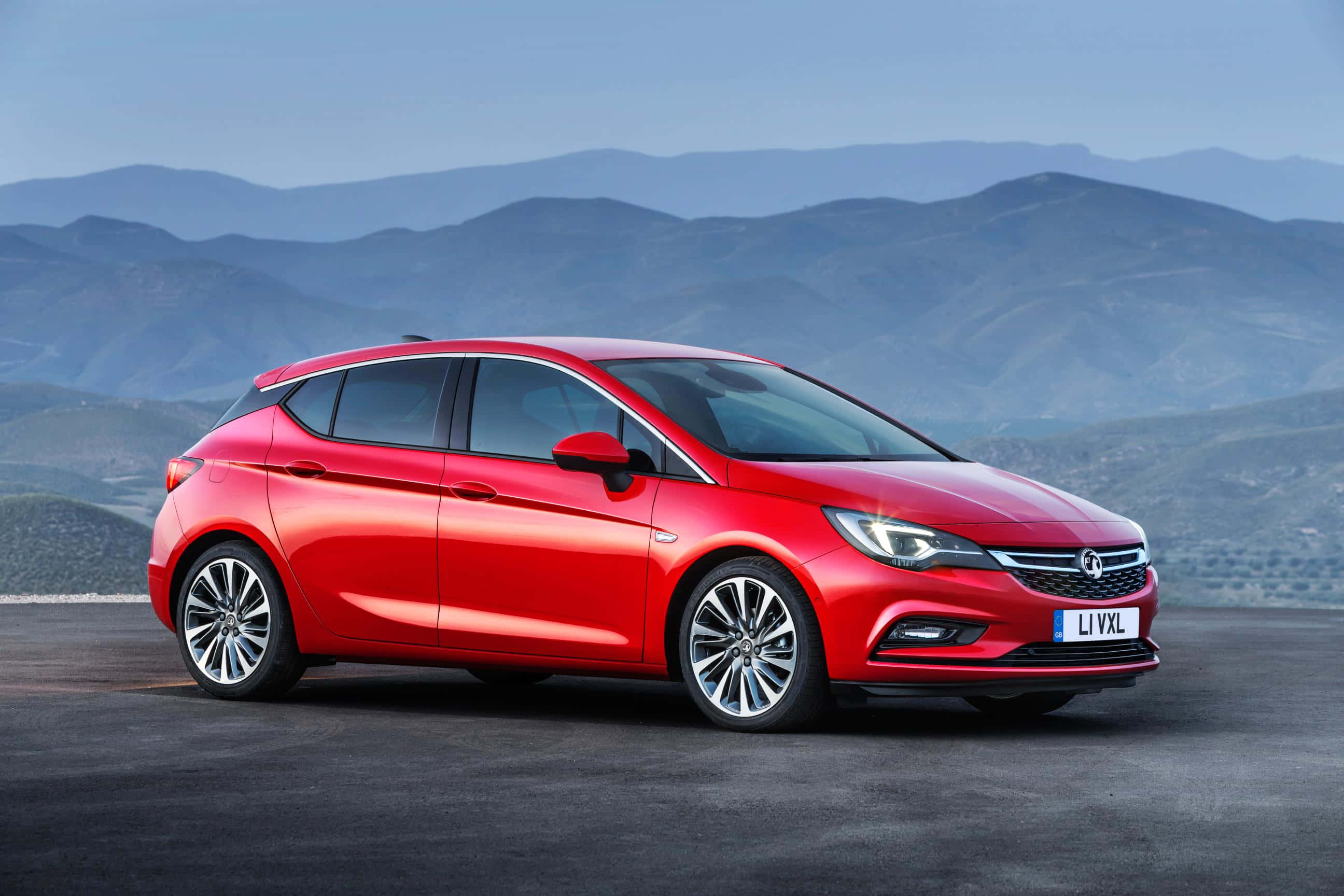 Opel Astra, vibrant red, hatchback, 2K Desktop Wallpaper