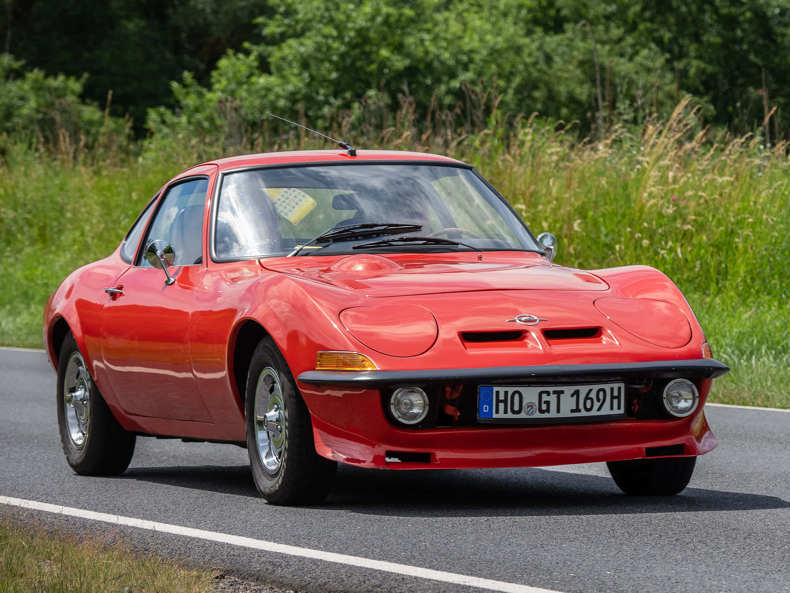 Opel GT, vibrant red, classic, 2K Desktop Wallpaper