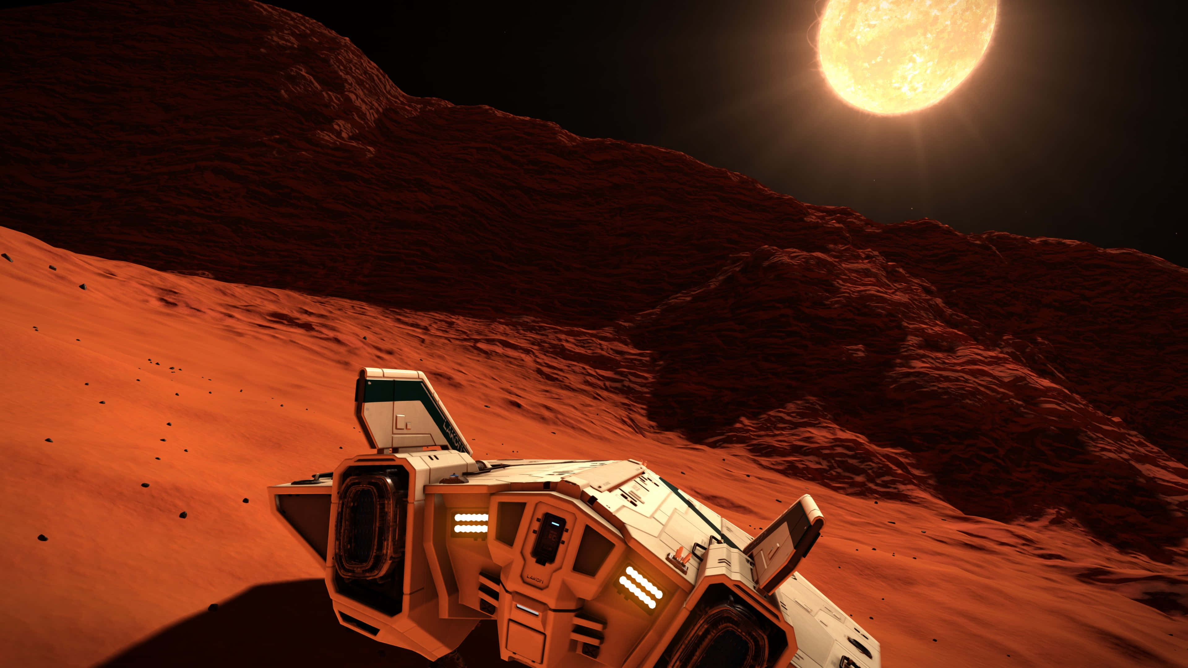 futuristic spacecraft, reddish alien planet, glowing yellow sun, 4K Desktop Wallpaper