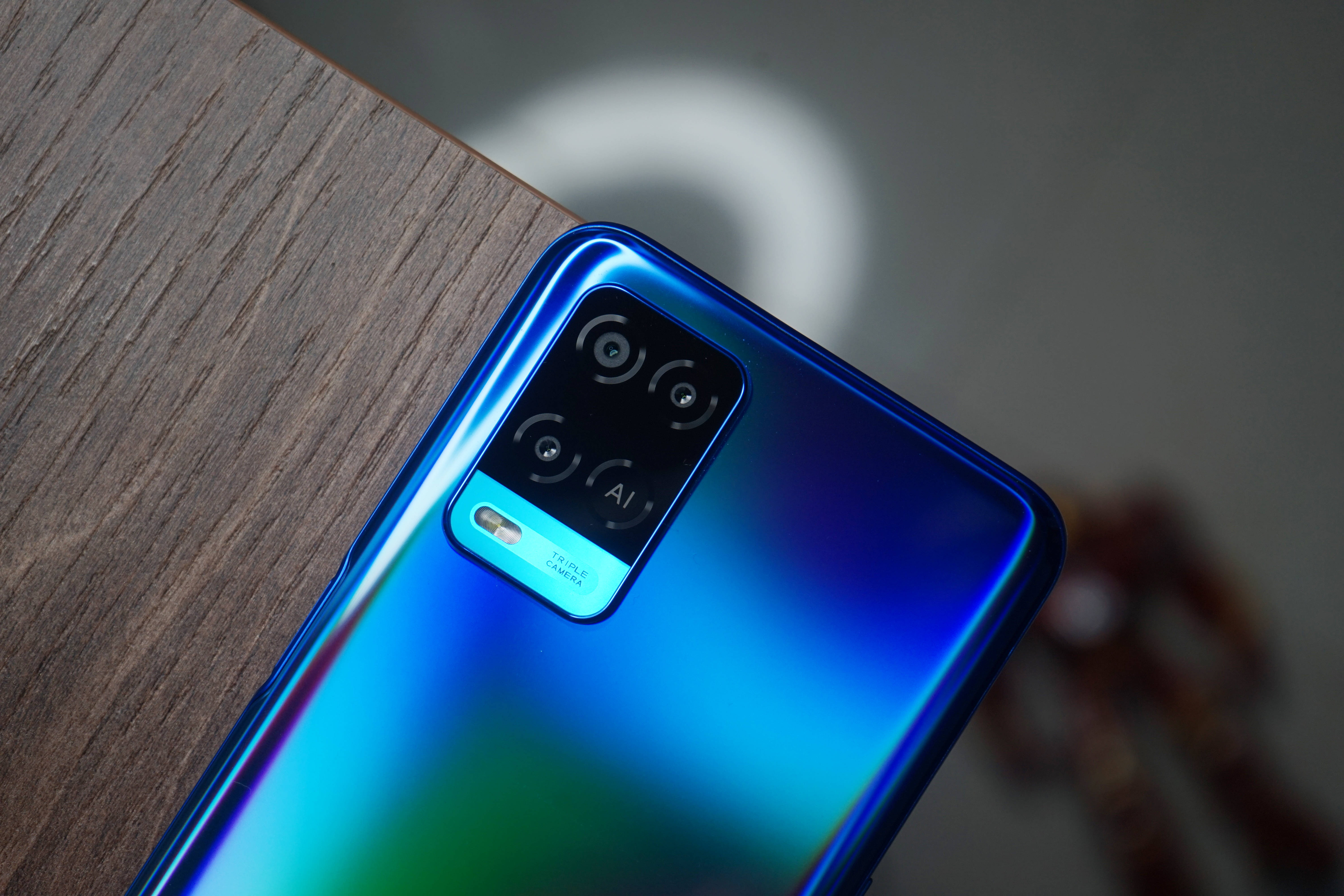 Oppo, blue gradient smartphone, triple camera setup, 5K Desktop Wallpaper