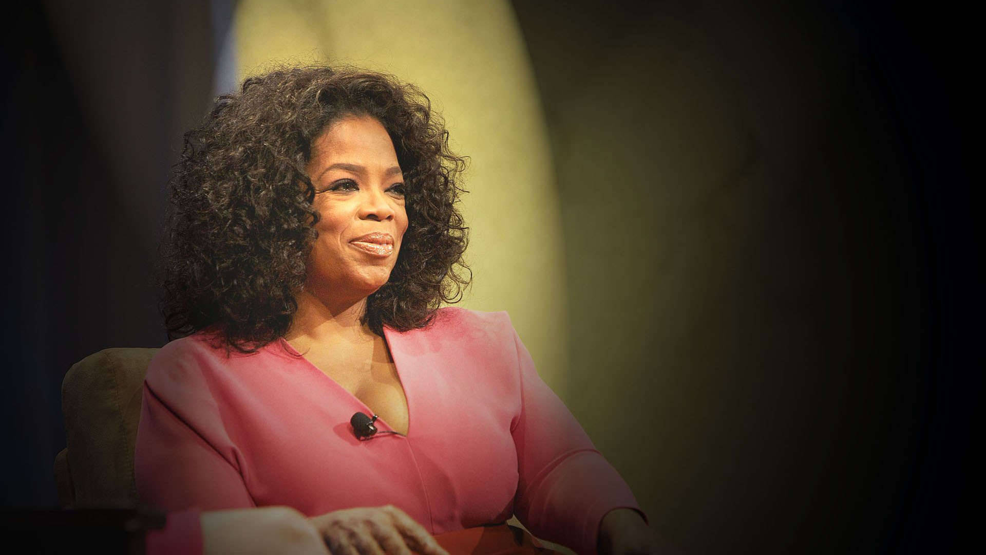 Oprah Winfrey, pink blouse, soft stage lighting, Full HD Desktop Wallpaper