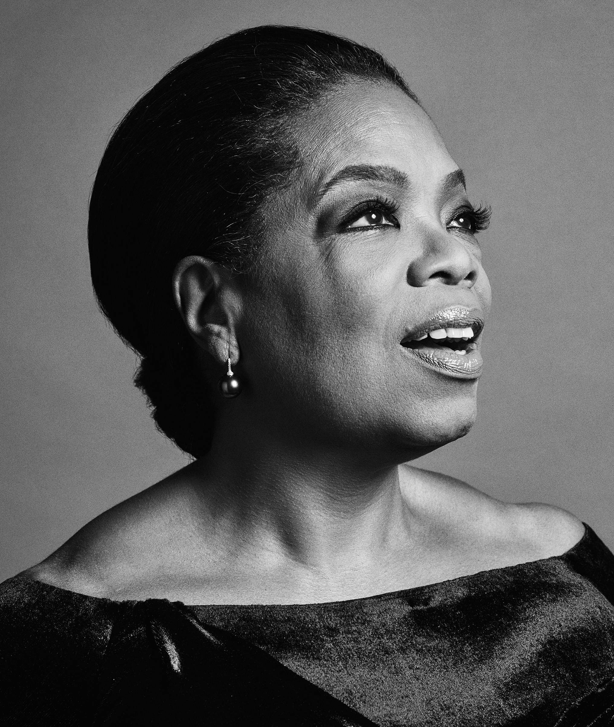 Oprah Winfrey, black and white portrait, radiant smile, Full HD Phone Wallpaper