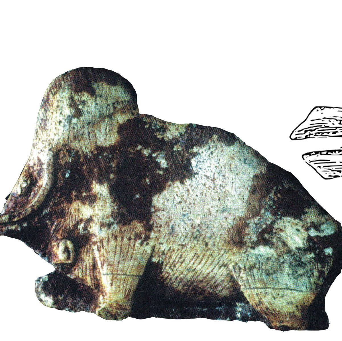 ambiguous rock formation, ancient weathered stone carving, stylized animal, SD Desktop Wallpaper