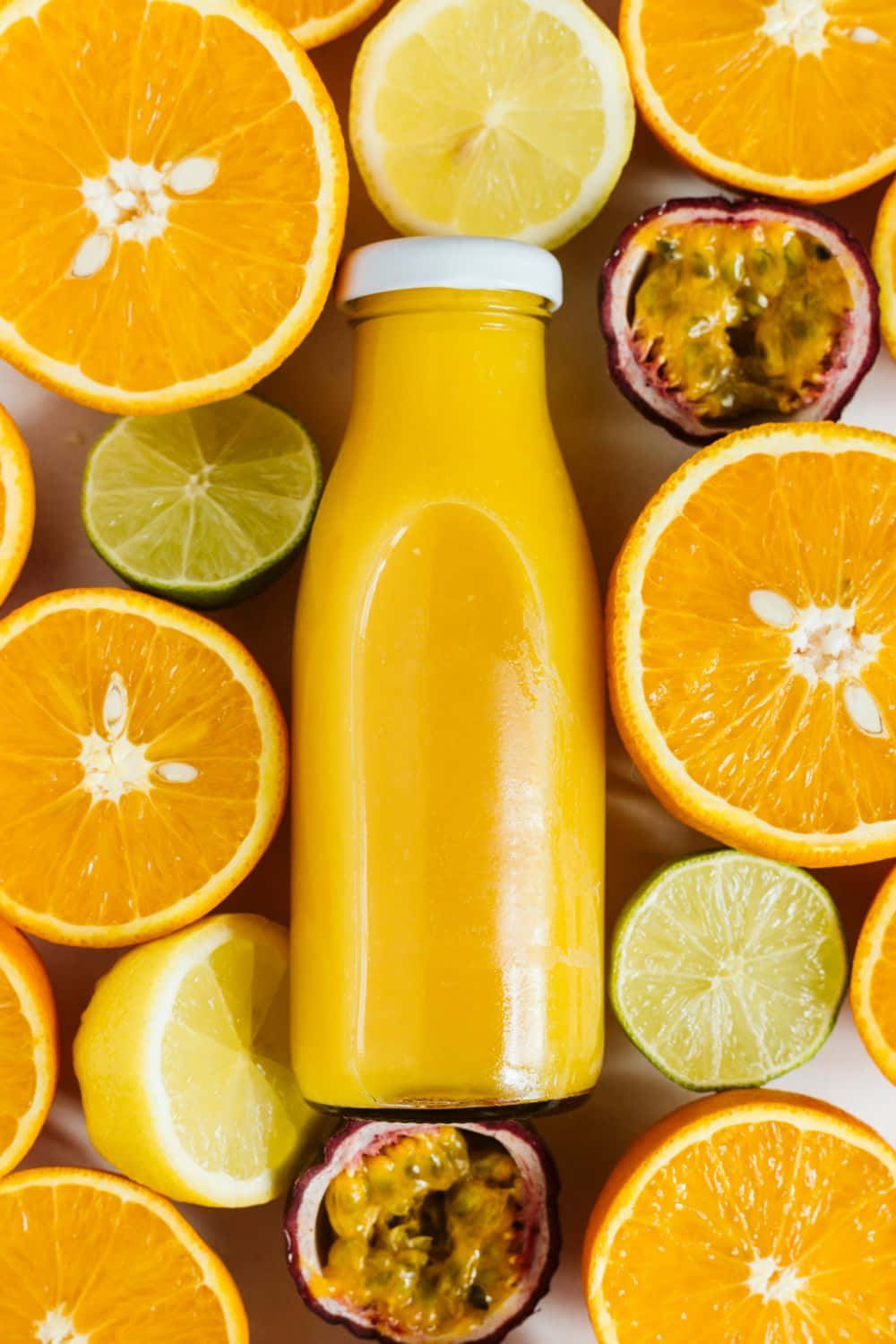 vibrant orange juice, glass bottle, sliced oranges, HD Phone Wallpaper