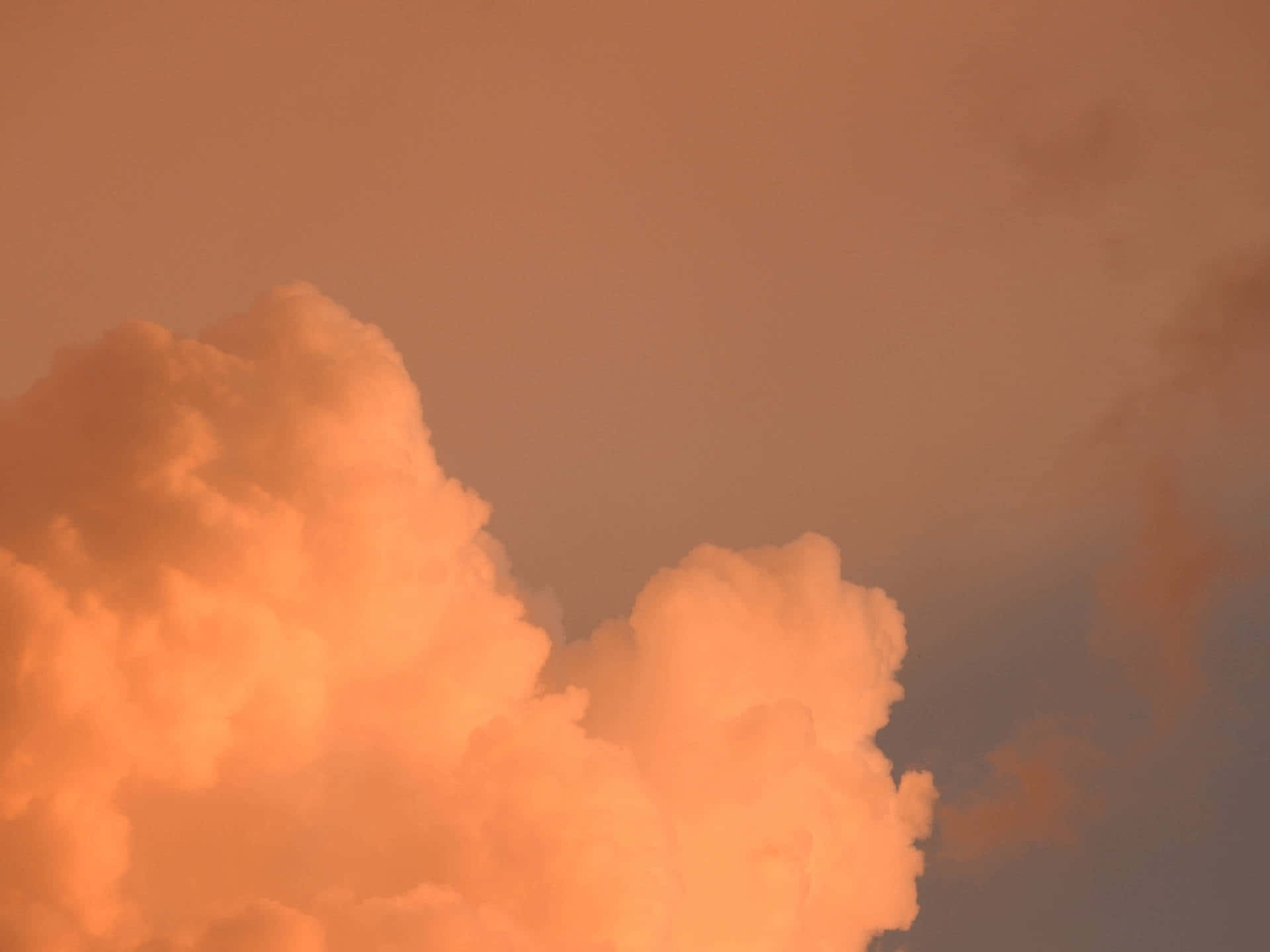 Orange Grunge Cloudscape Aesthetic, warm orange hues, dusky sky, Full HD Desktop Wallpaper