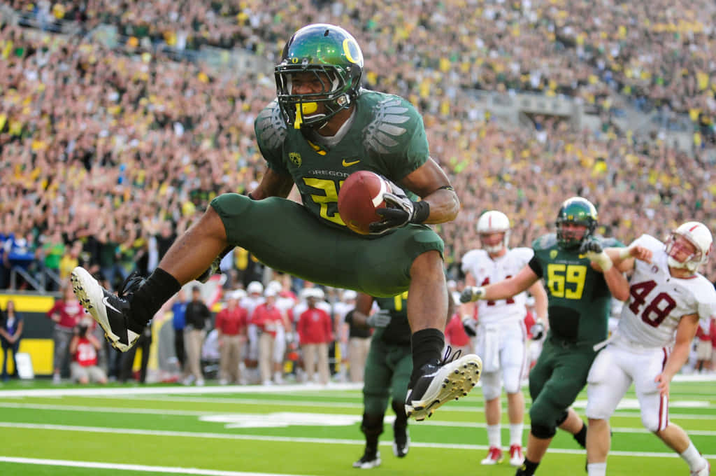 Oregon Ducks, green uniform, football player, SD Desktop Wallpaper