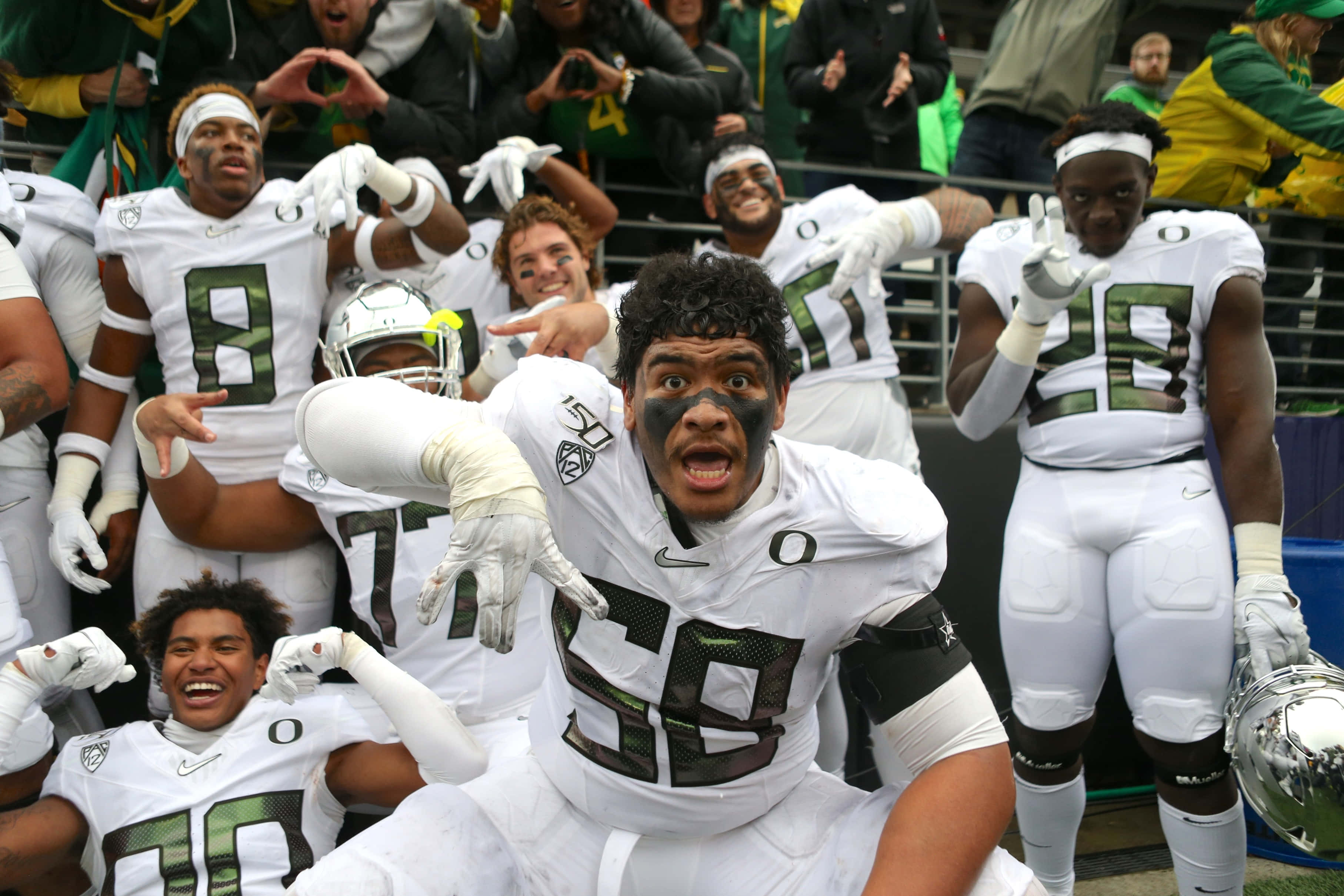 Oregon Ducks, white uniform, green accents, 2K Desktop Wallpaper