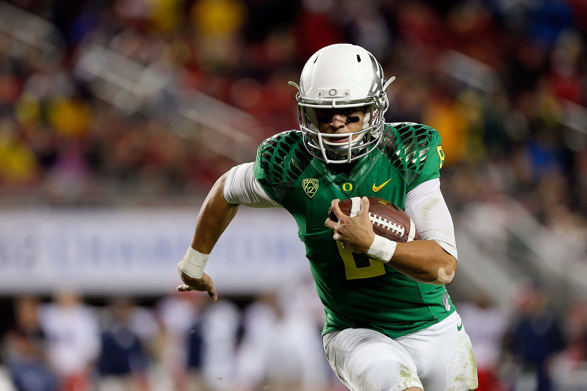 Oregon Ducks, quarterback, green and white uniform, Full HD Desktop Wallpaper